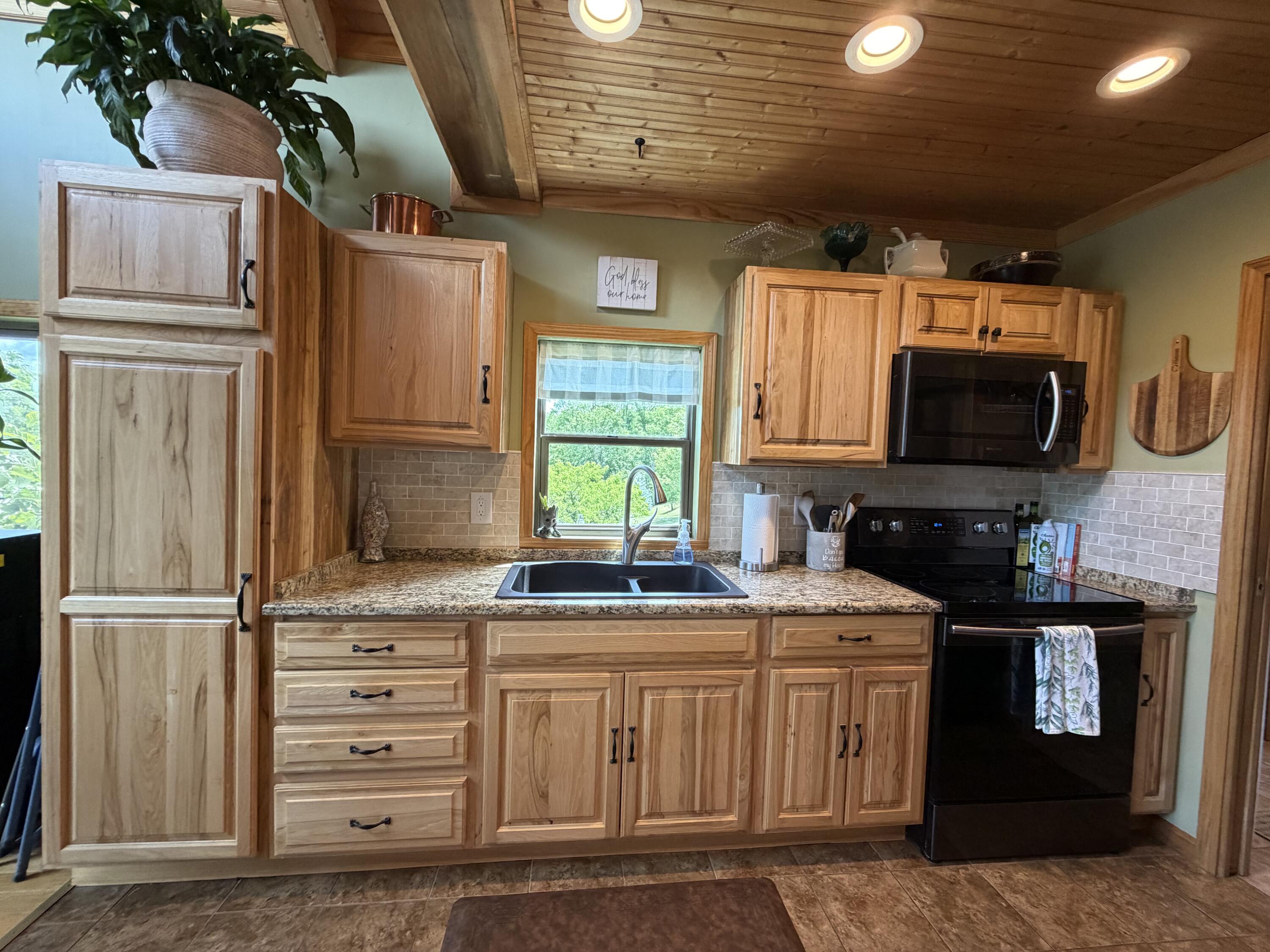 10938 Rich-lan Road Property Photo 29