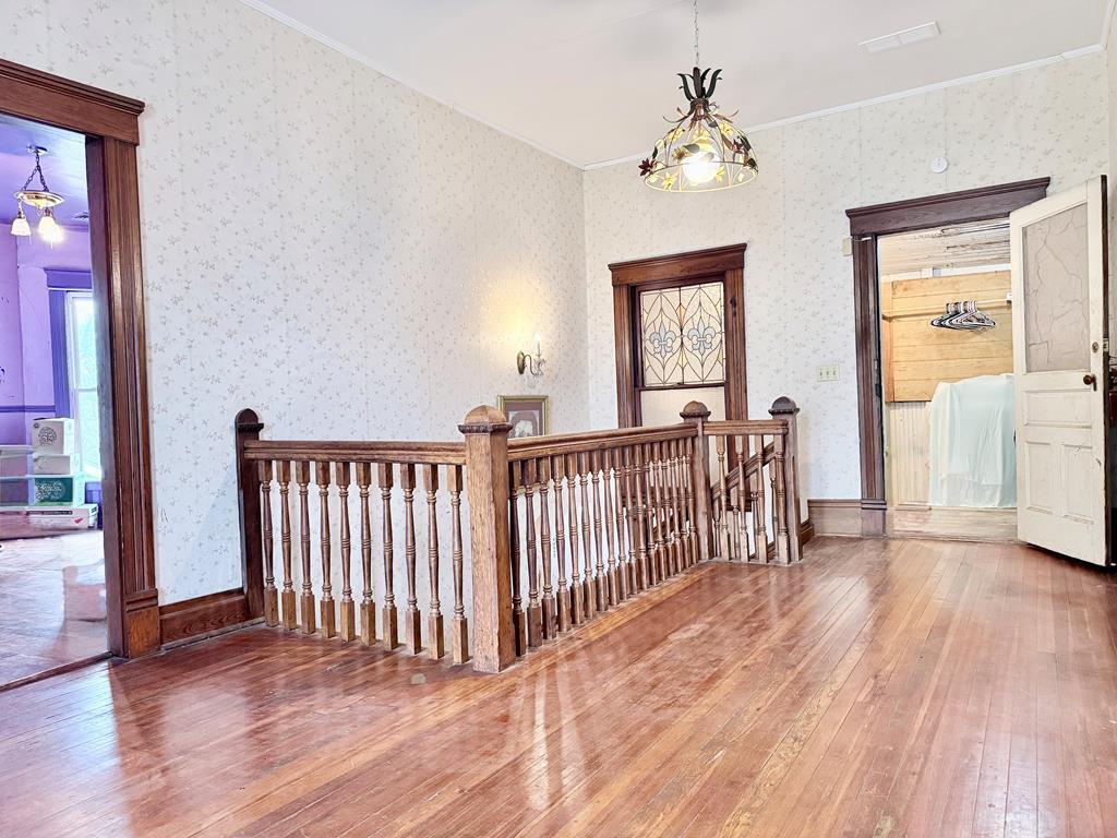314 E 16th Street Property Photo 38