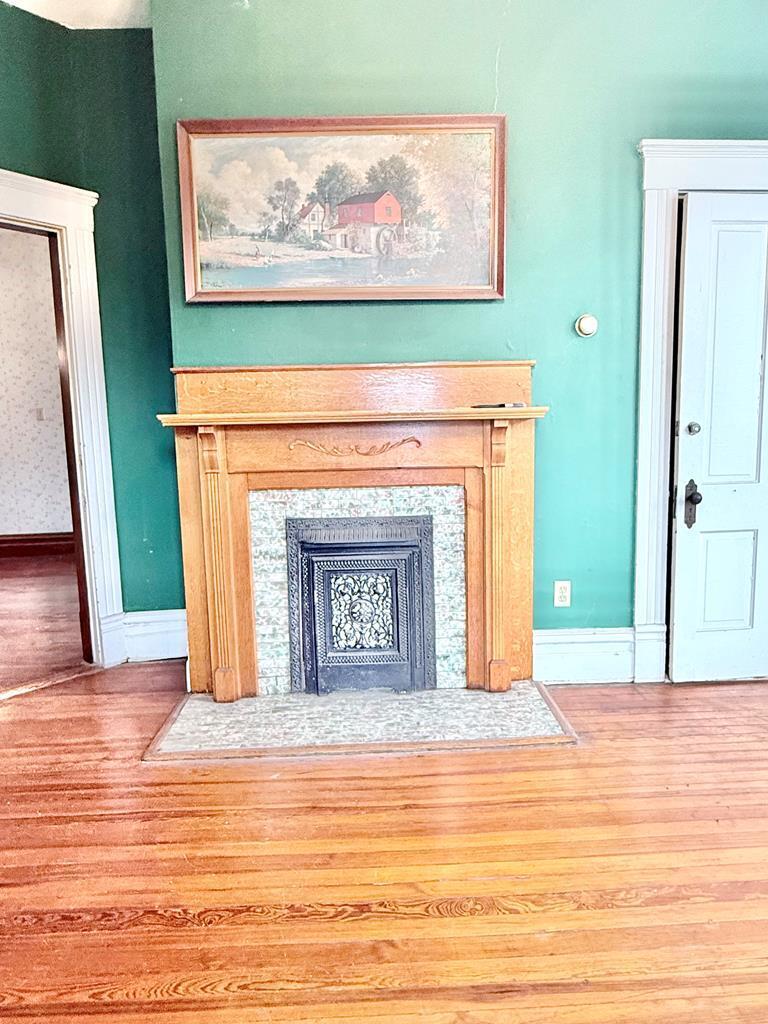 314 E 16th Street Property Photo 54