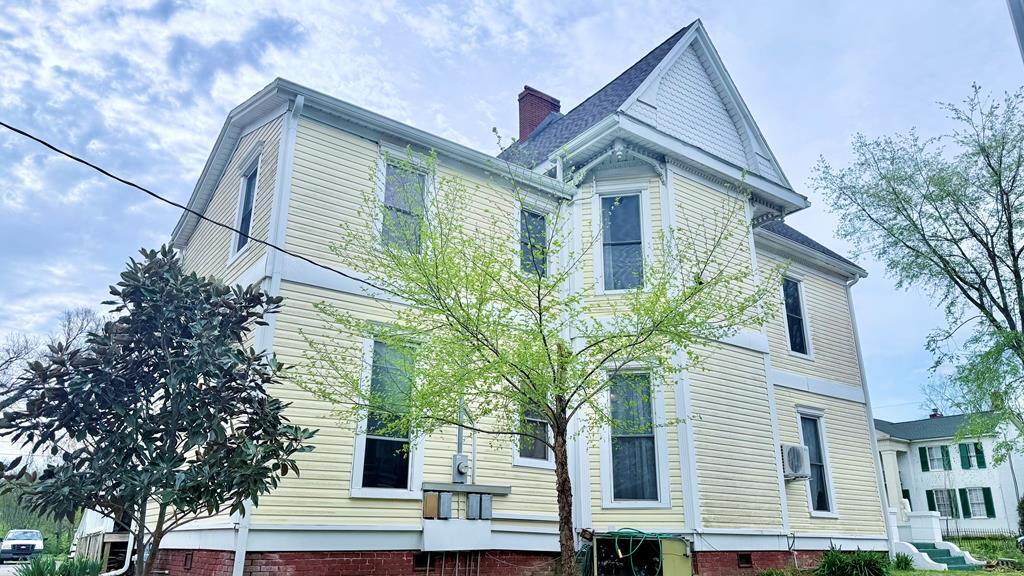 314 E 16th Street Property Photo 65