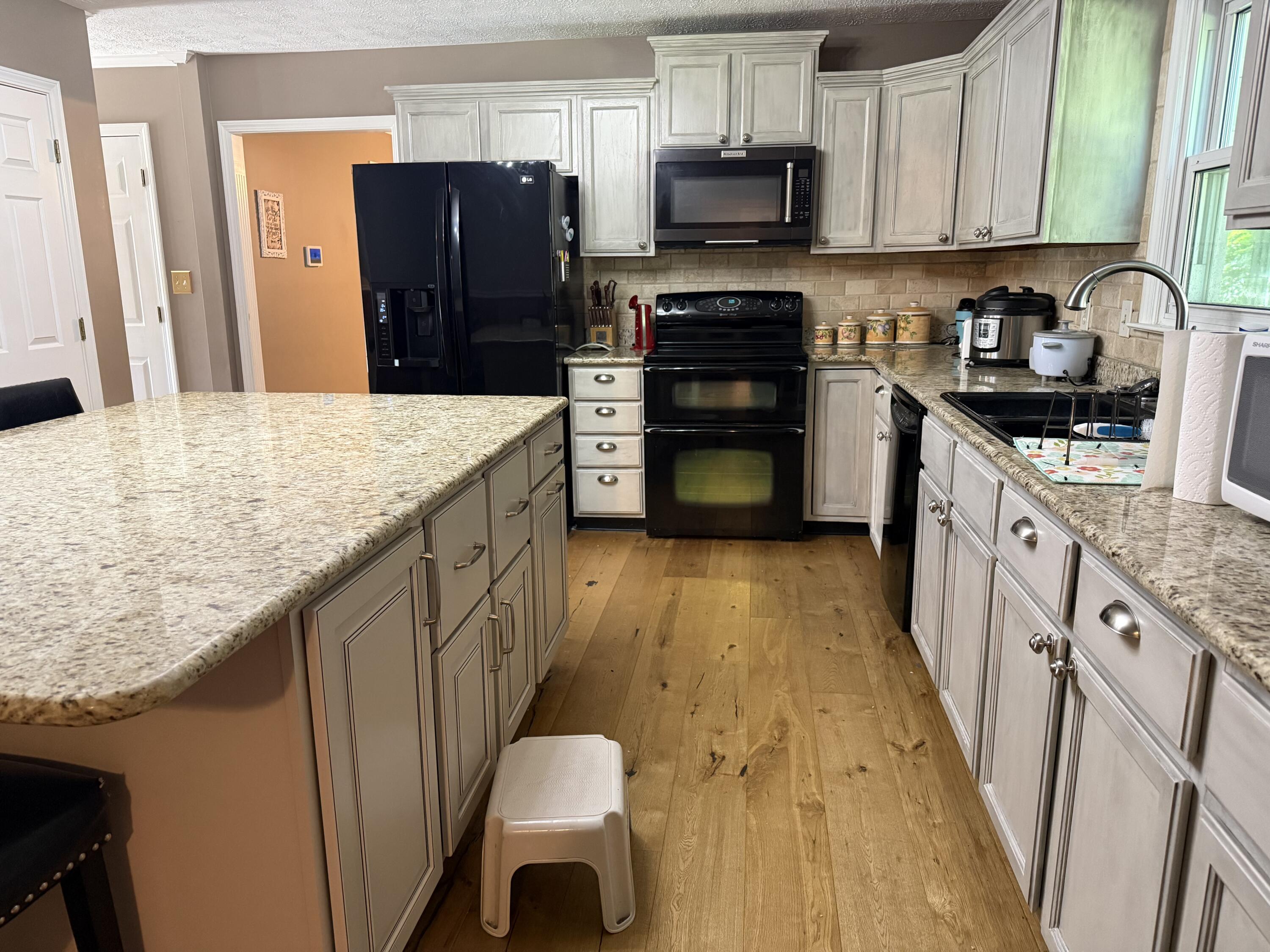 475 Kuhlman Drive Property Photo 11