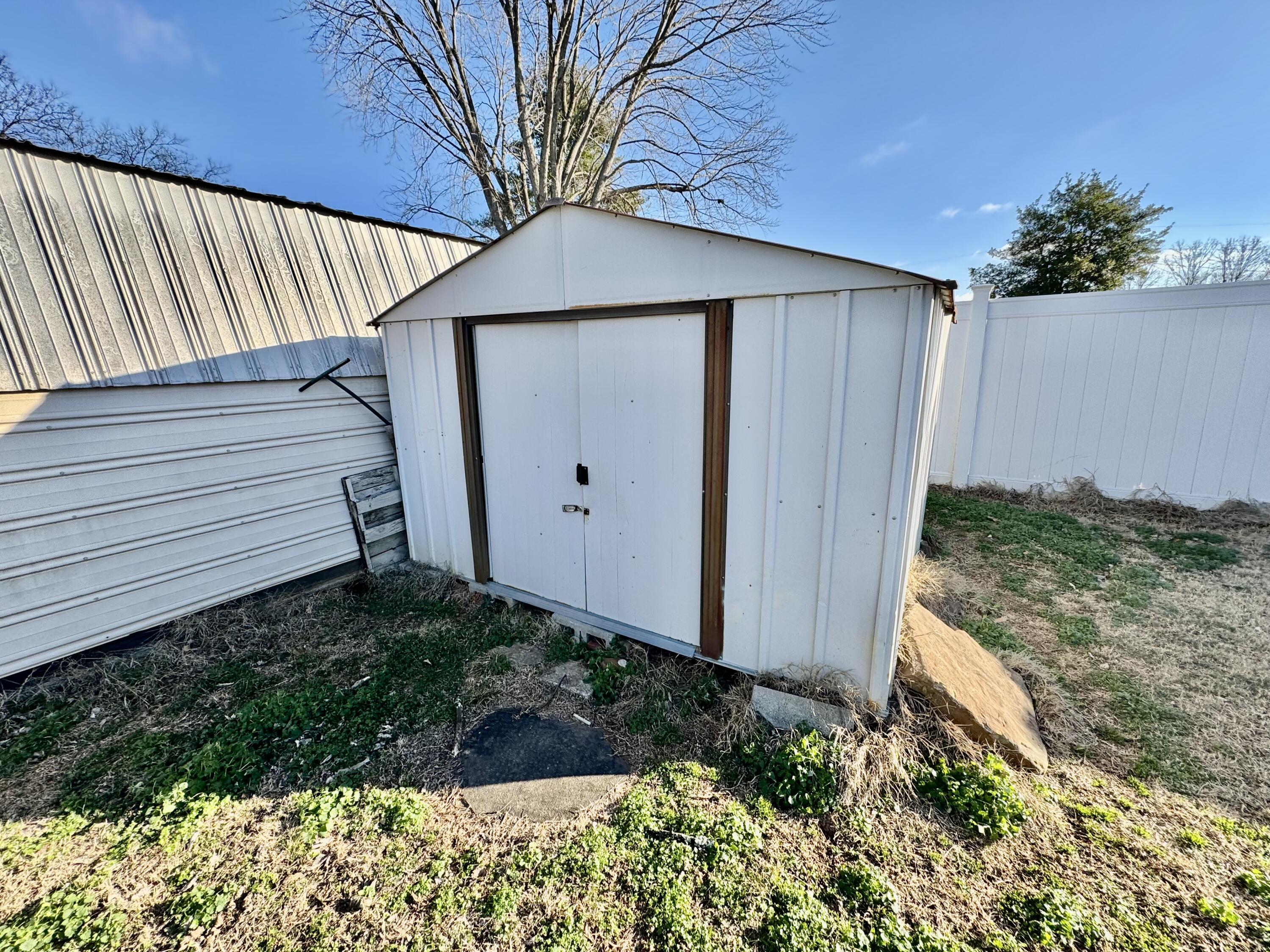 210 Magnolia Drive Property Photo 13