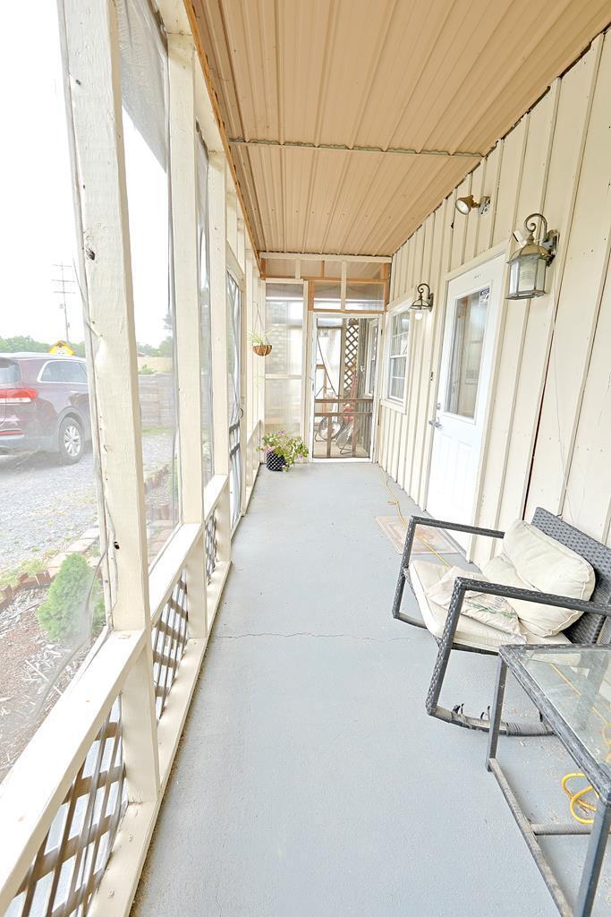582 Cerulean Road Property Photo 6