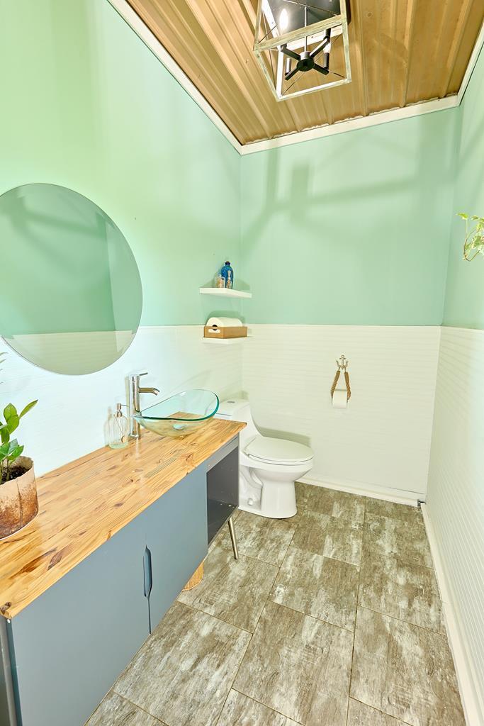 582 Cerulean Road Property Photo 16