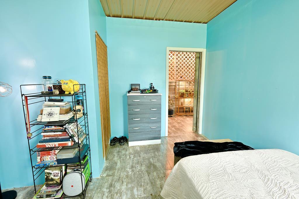 582 Cerulean Road Property Photo 22