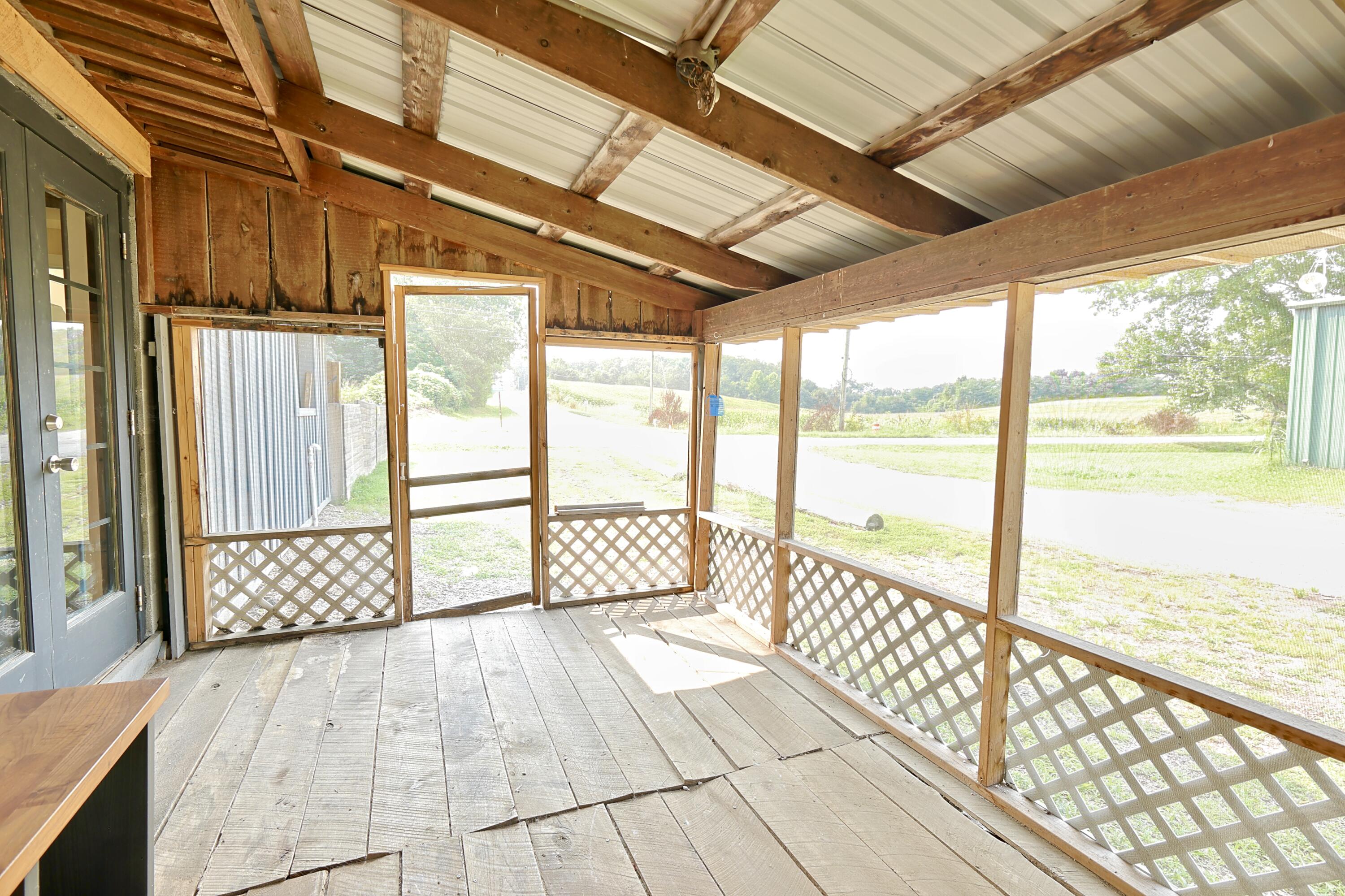 582 Cerulean Road Property Photo 37