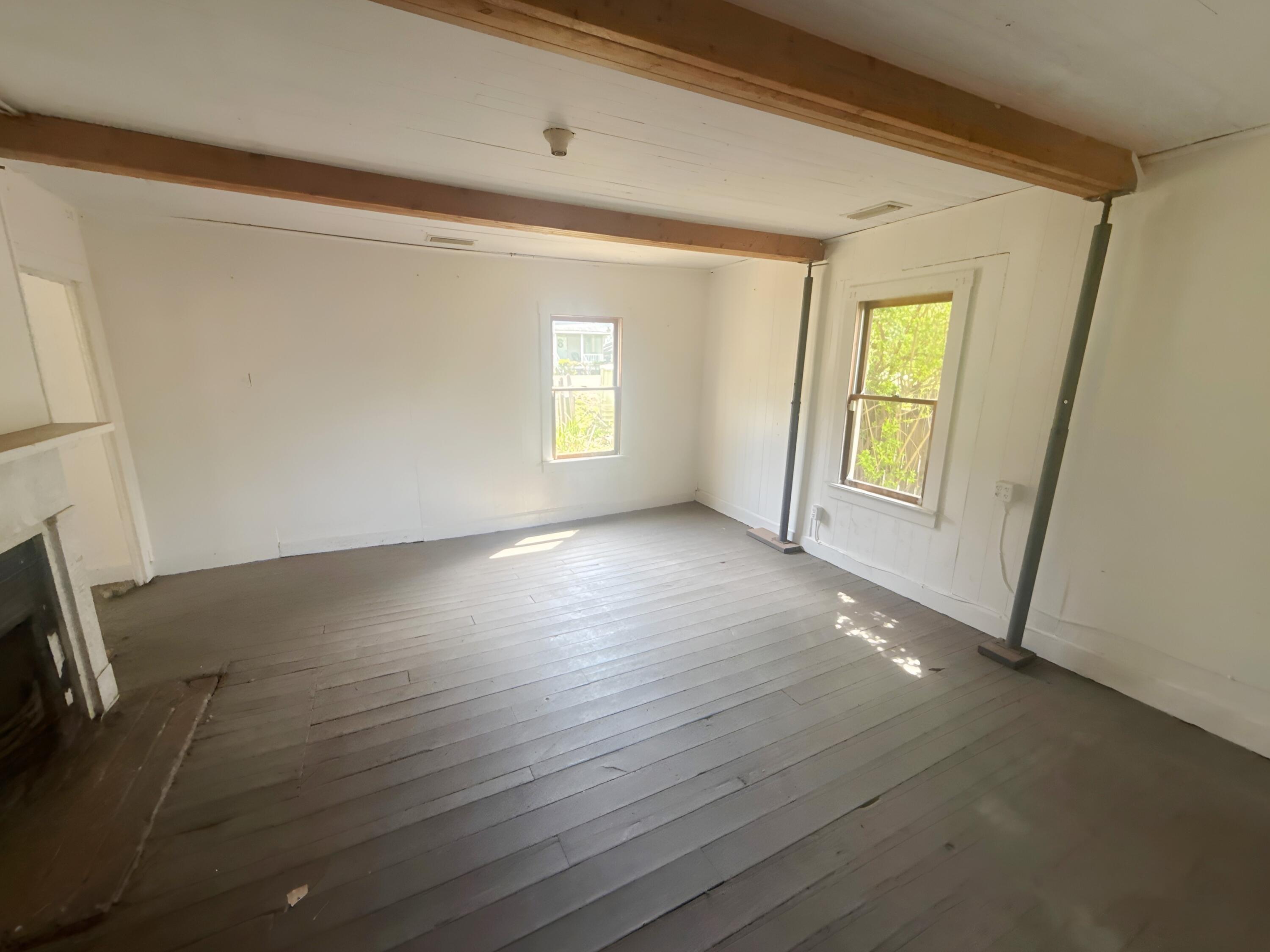 2015 Old Main Street Property Photo 8