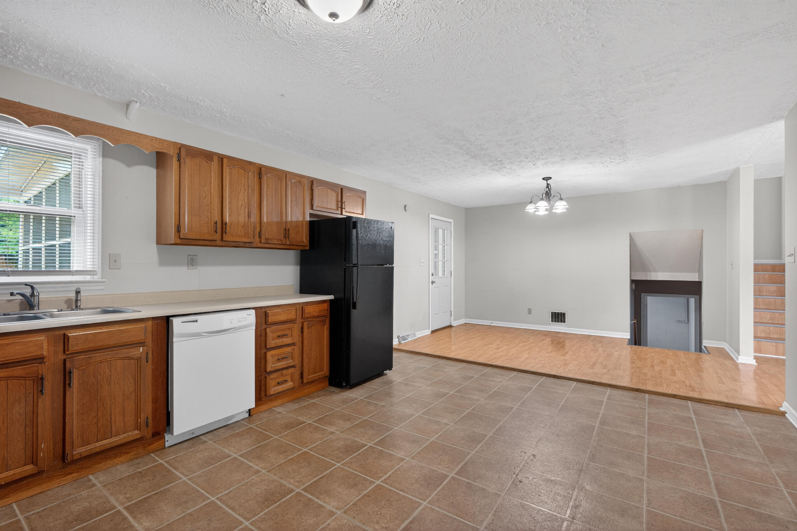 222 Martin Drive Property Photo 12