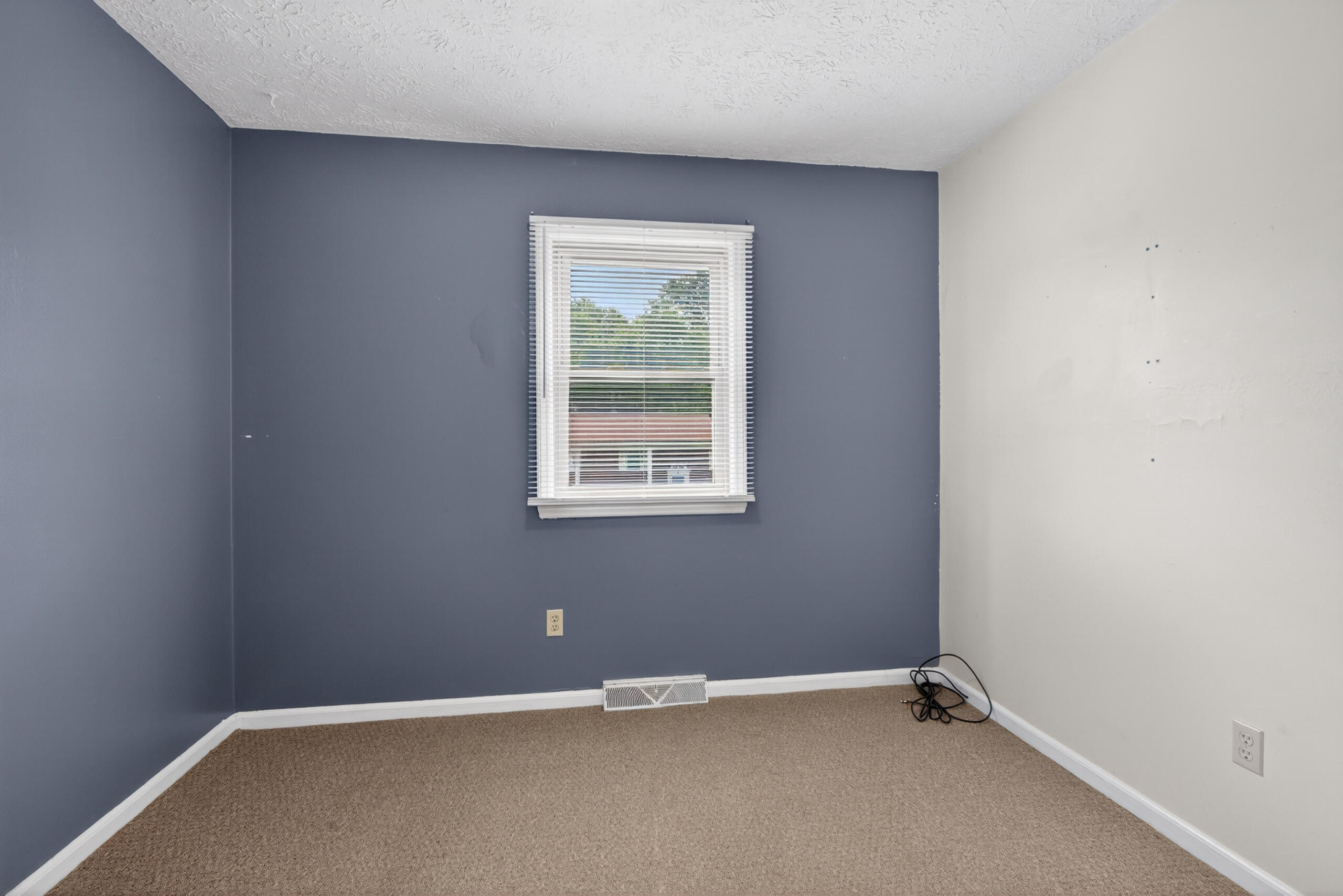 222 Martin Drive Property Photo 14