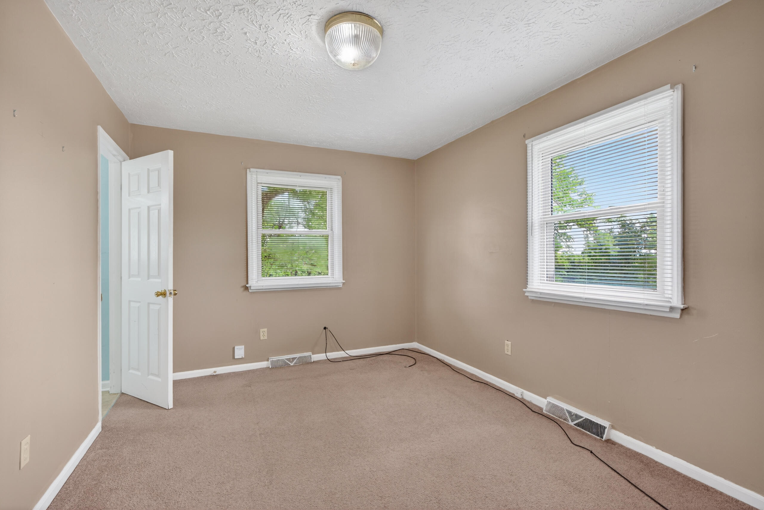 222 Martin Drive Property Photo 16