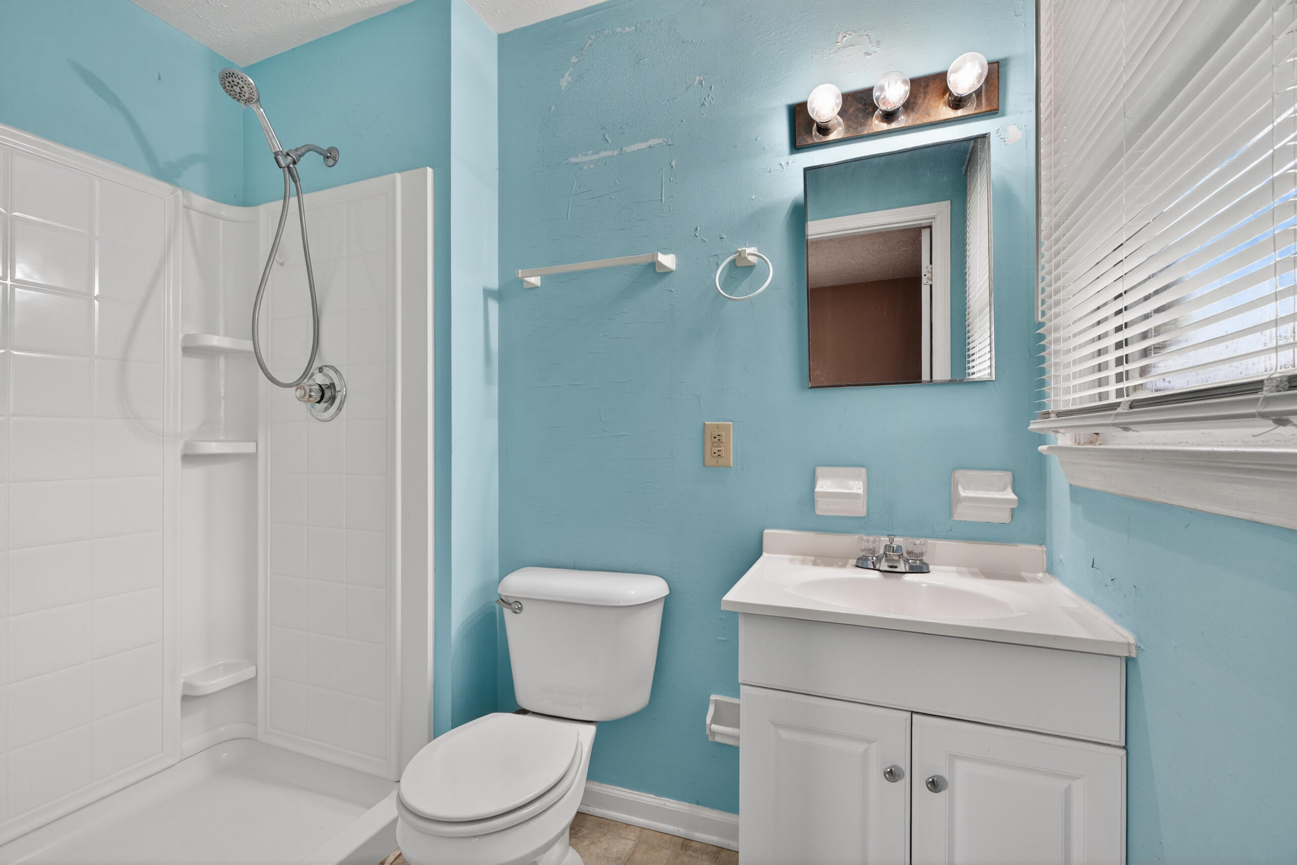 222 Martin Drive Property Photo 18