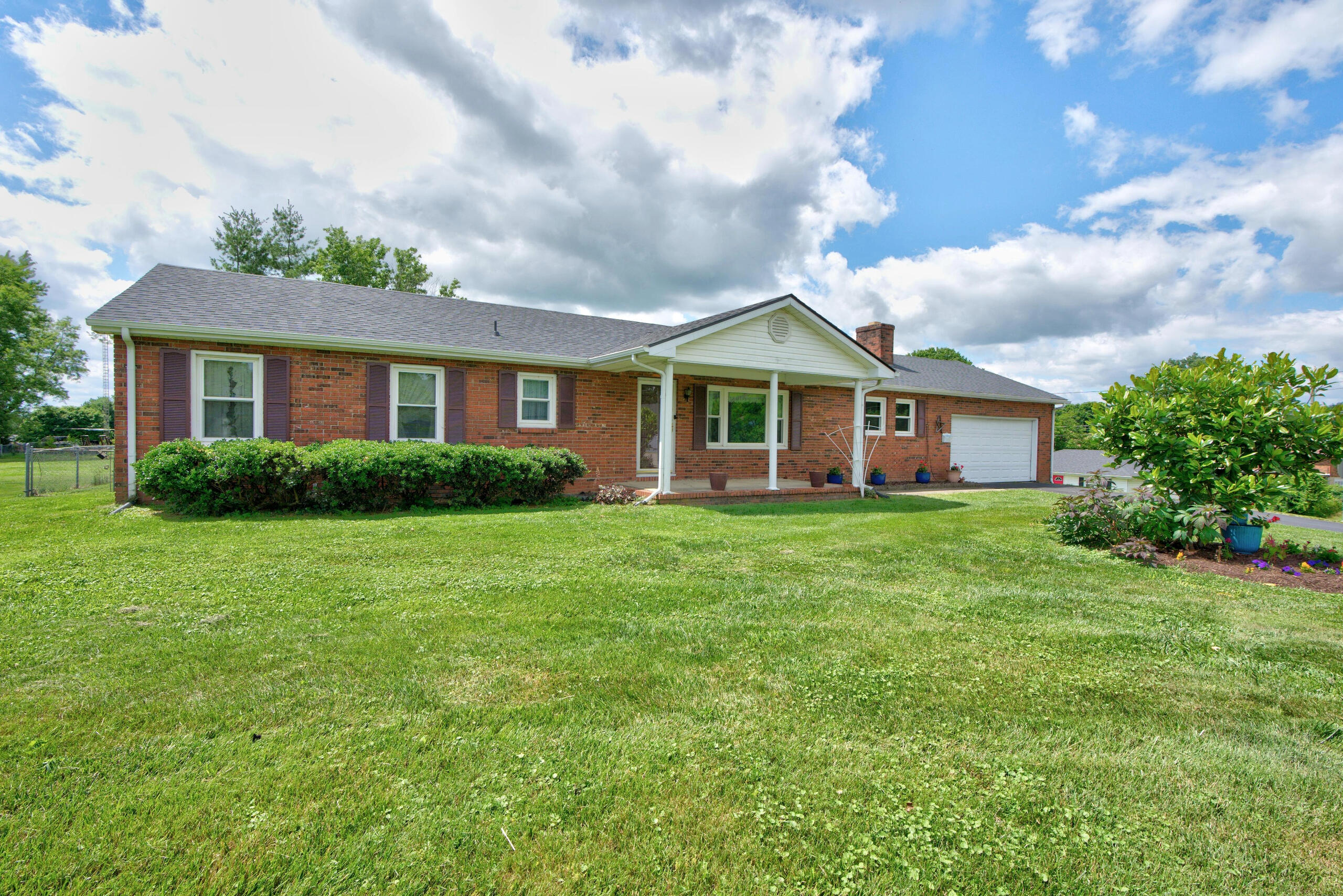 101 Herron Drive Property Photo 1