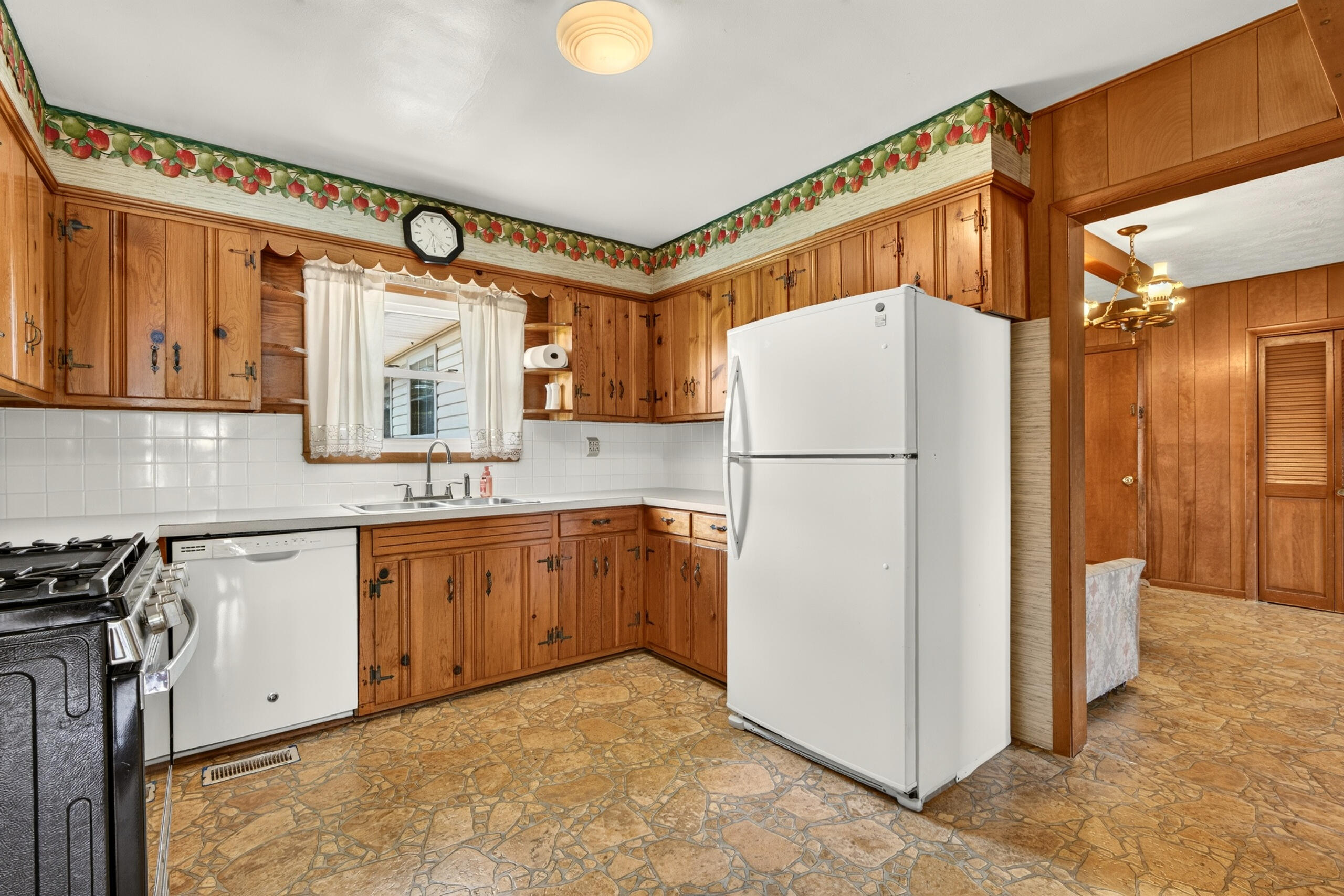 101 Herron Drive Property Photo 12