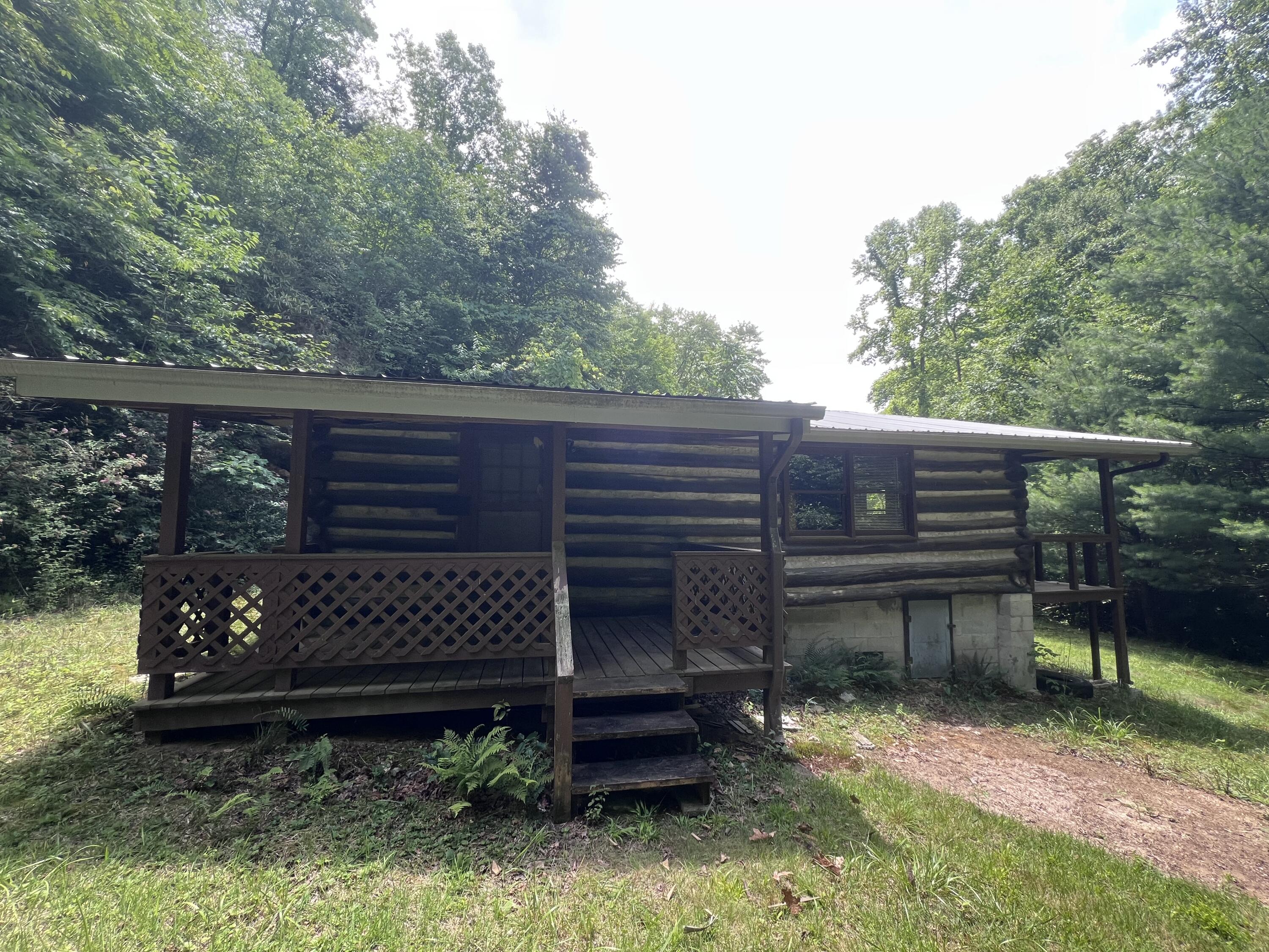 207 Jim Hollow Road Property Photo 4
