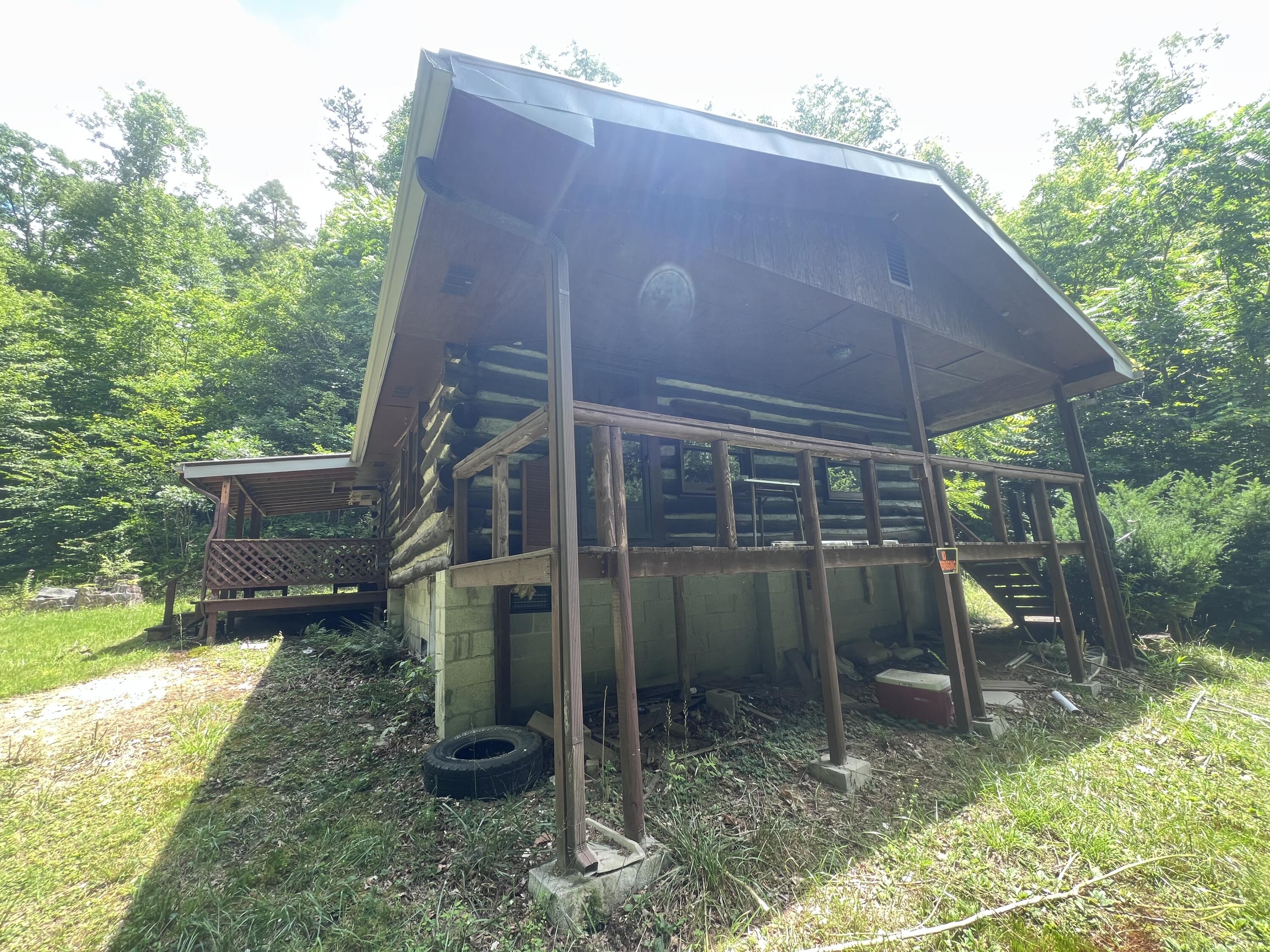 207 Jim Hollow Road Property Photo 6
