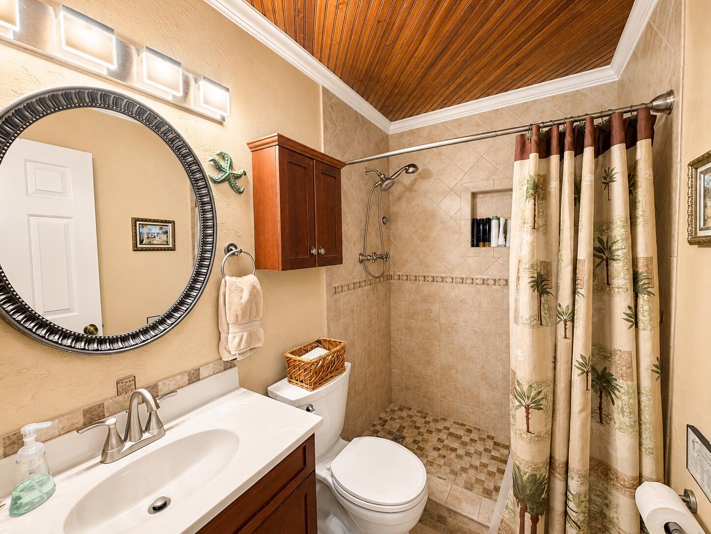 391 S Eagle Creek Drive Property Photo 7