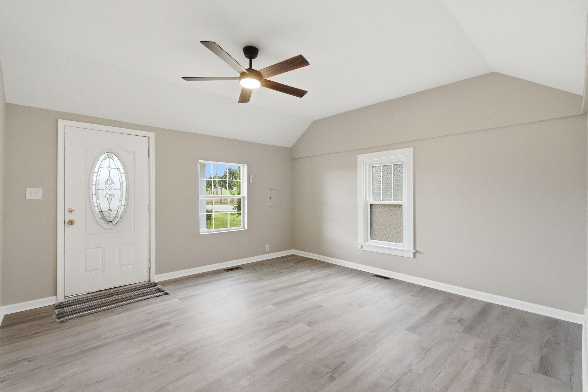 1100 Pekin Pike Property Photo 4