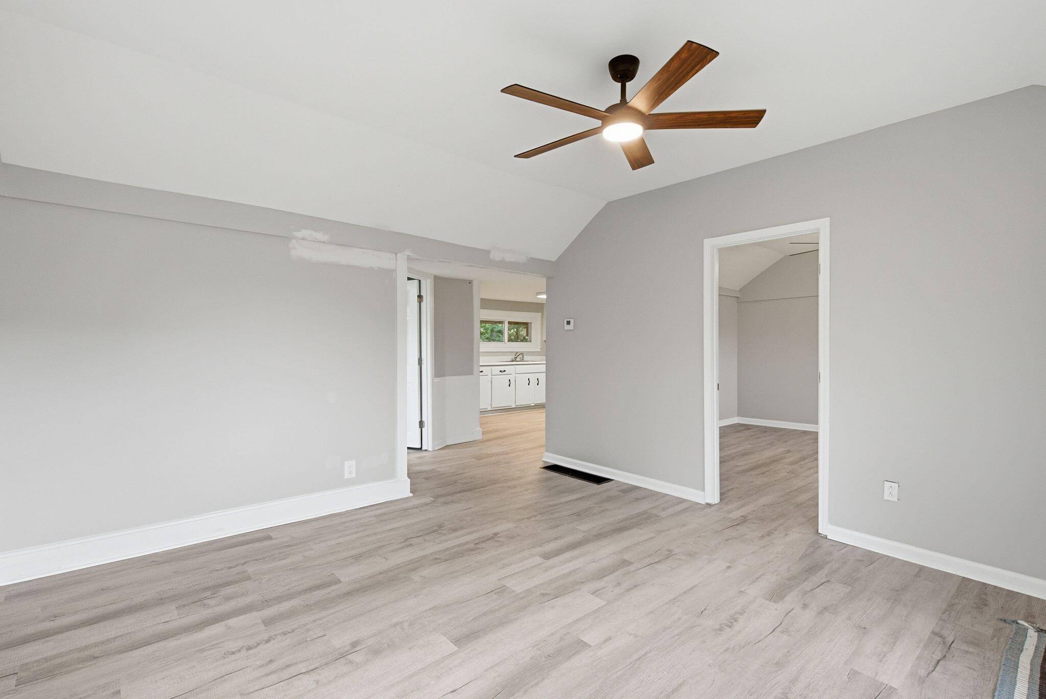 1100 Pekin Pike Property Photo 8