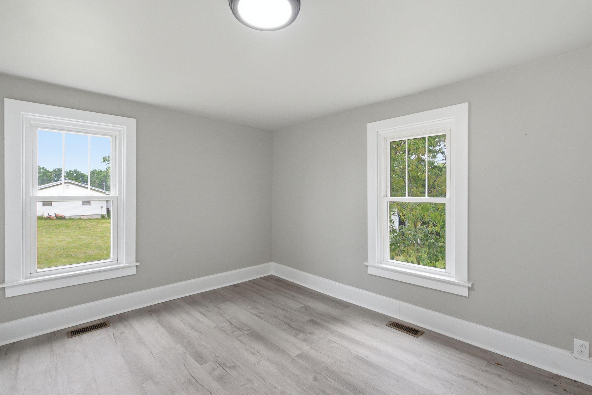1100 Pekin Pike Property Photo 11