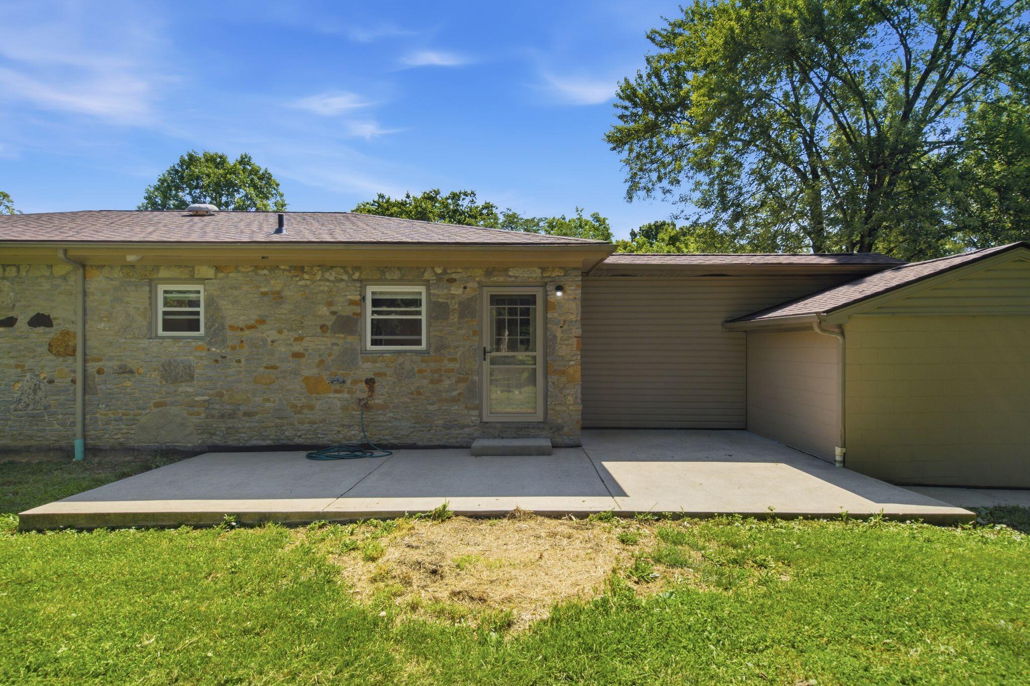 2670 Oakley Wells Road Property Photo 8
