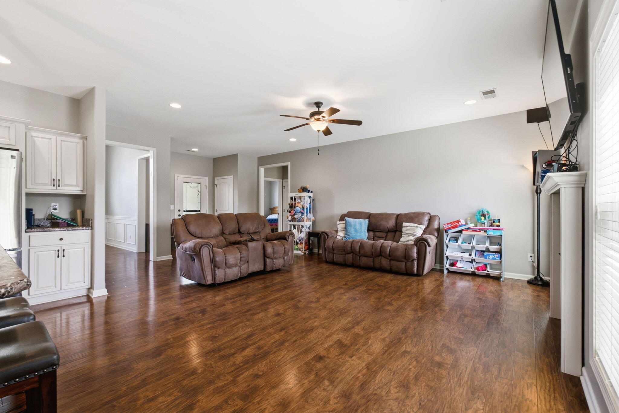 112 Windsong Way Property Photo 13
