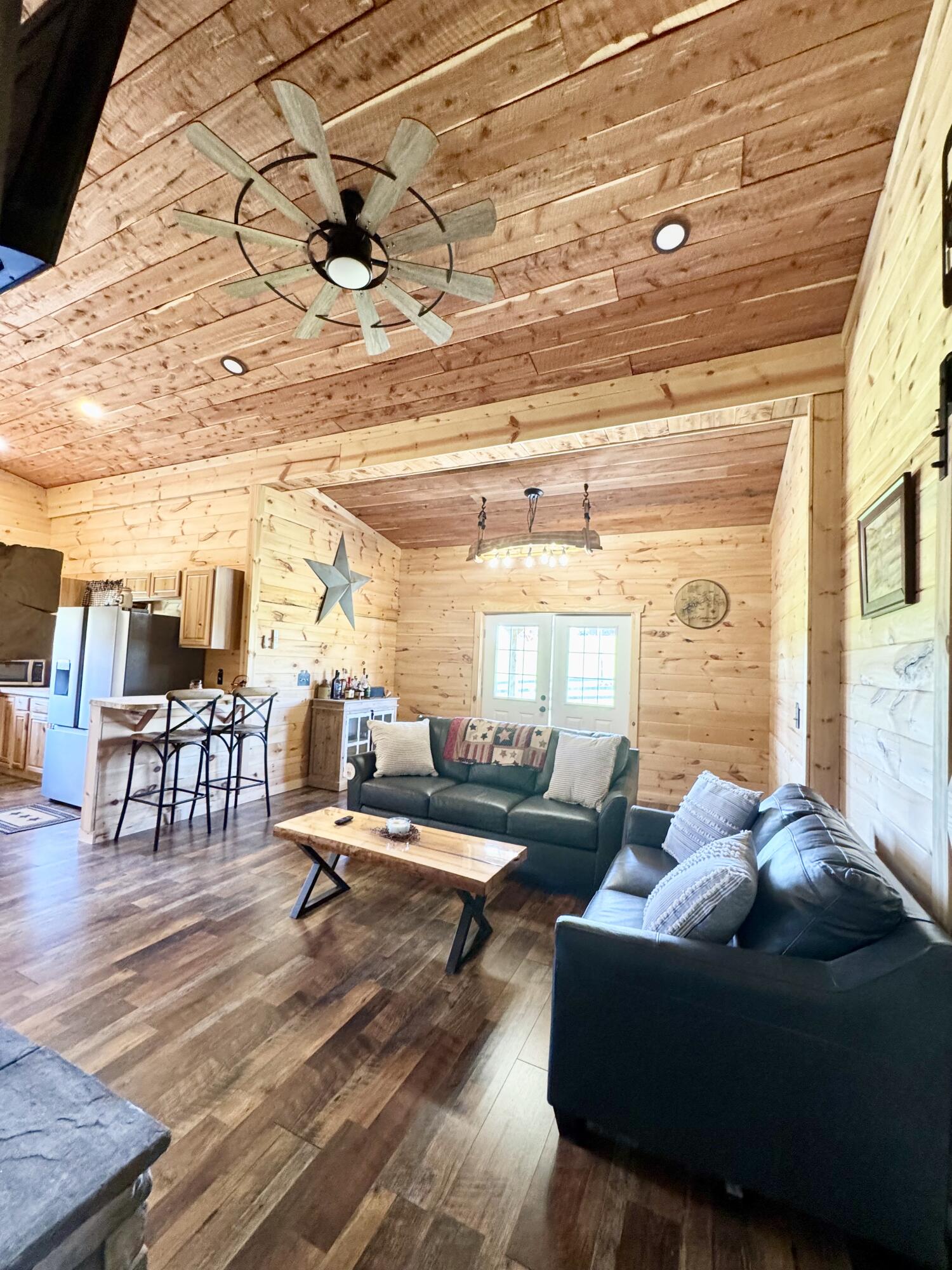 6450 Highway 761 Property Photo 9