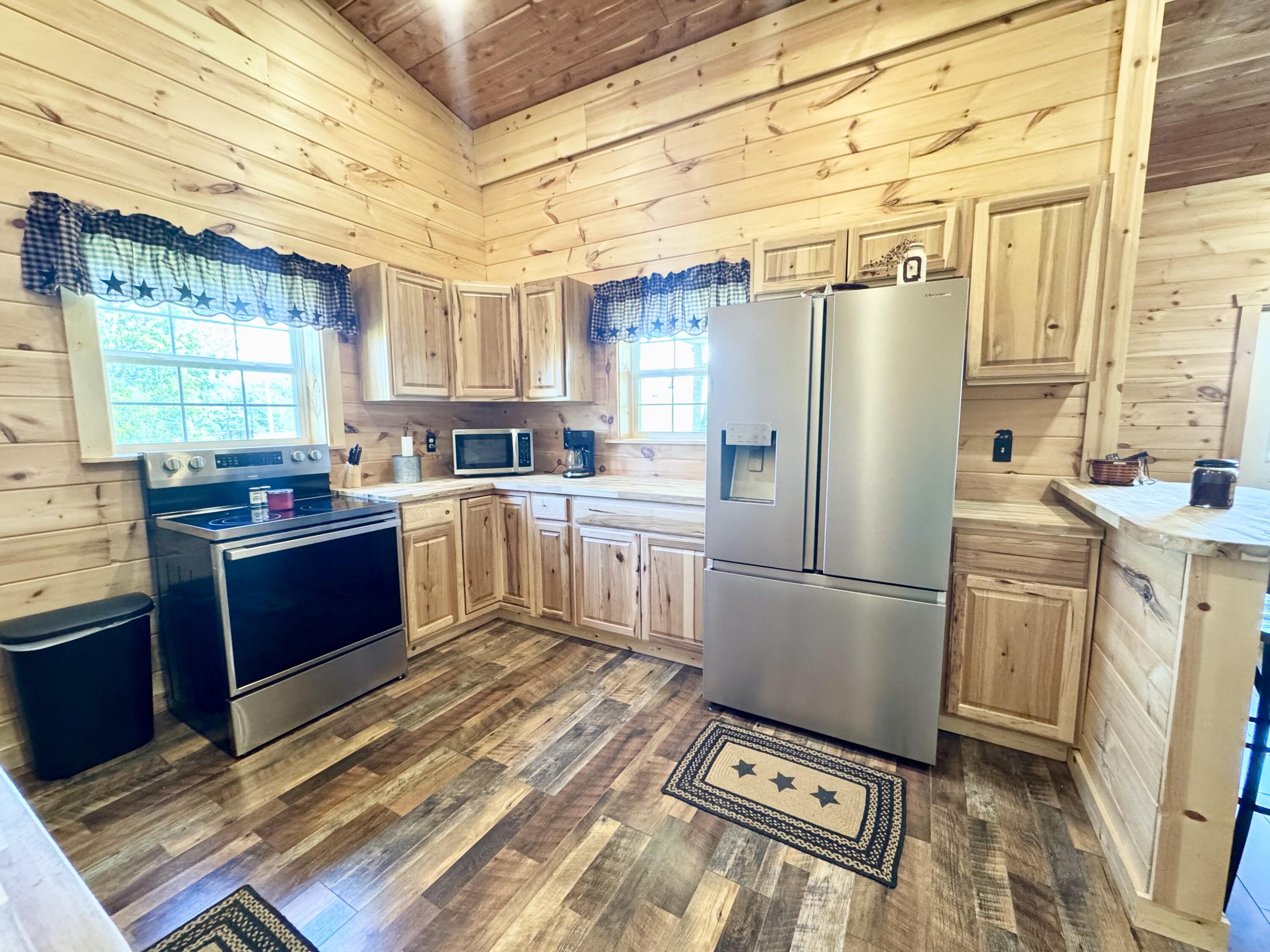 6450 Highway 761 Property Photo 15