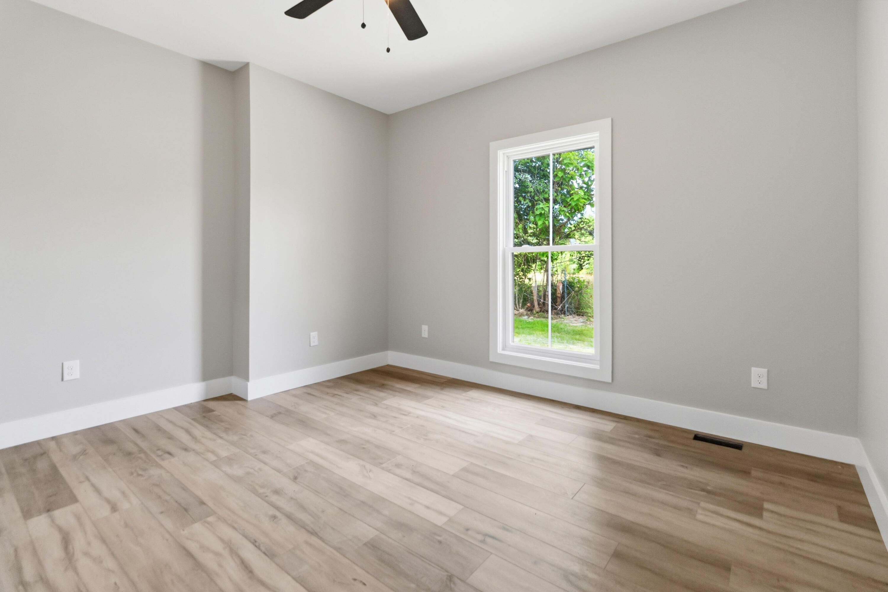 100 Gray Bird Lane Property Photo 46