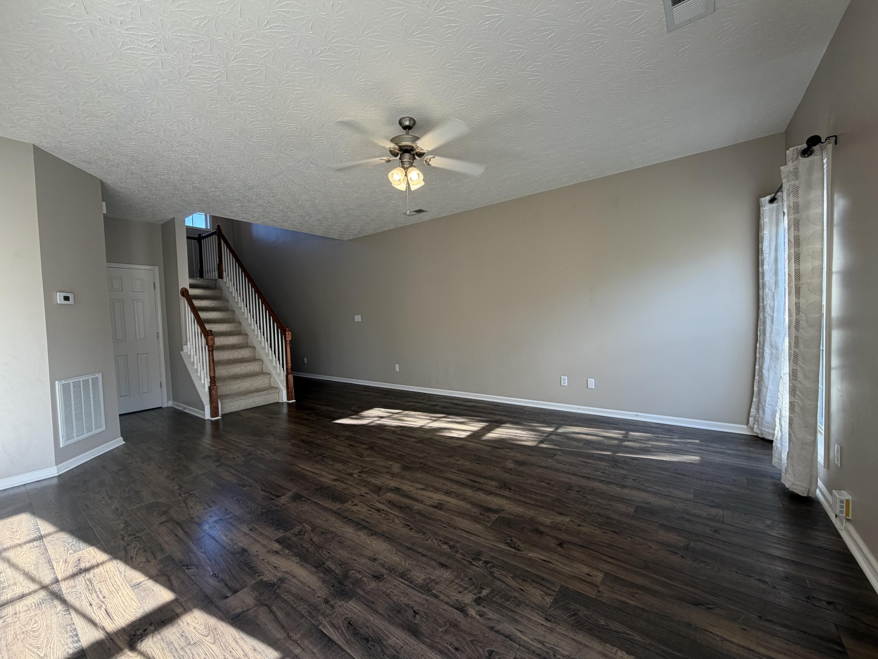 335 Newcastle Lane Property Photo 13