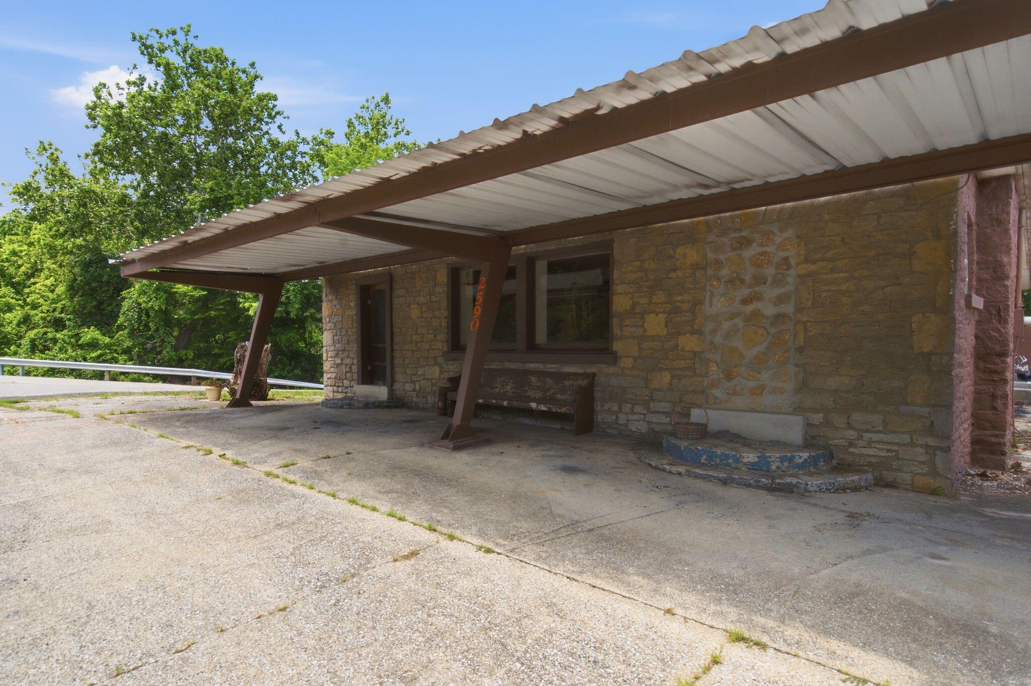 2590 Bald Knob Road Property Photo 2
