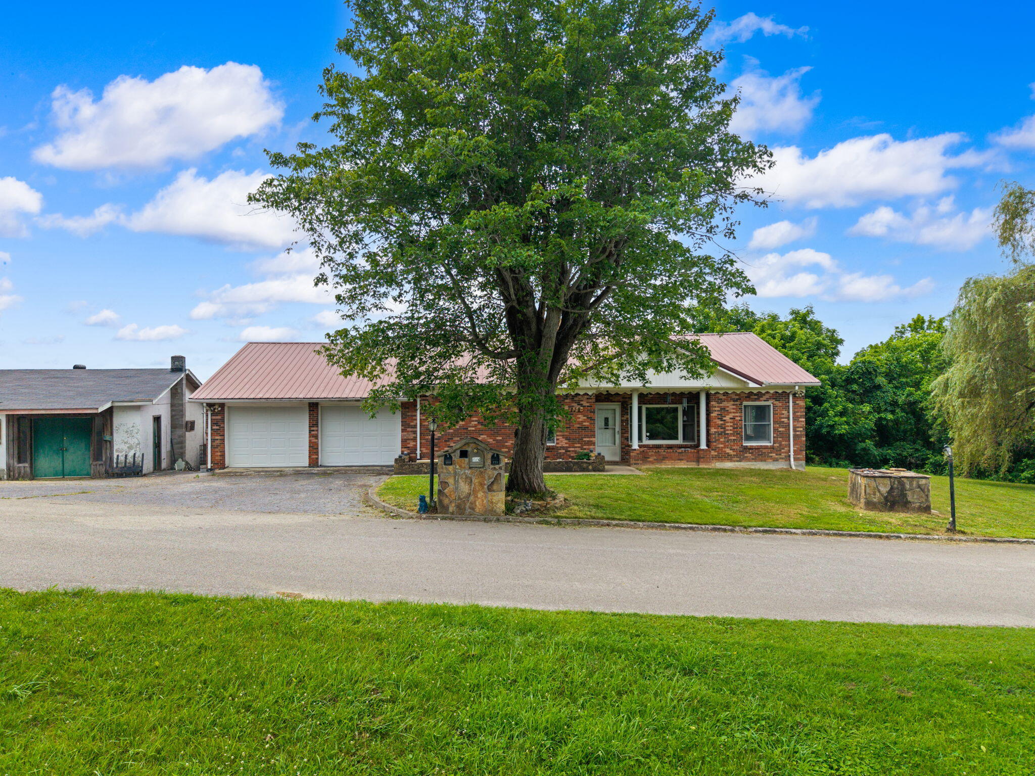 736 Caudill Road Property Photo 4