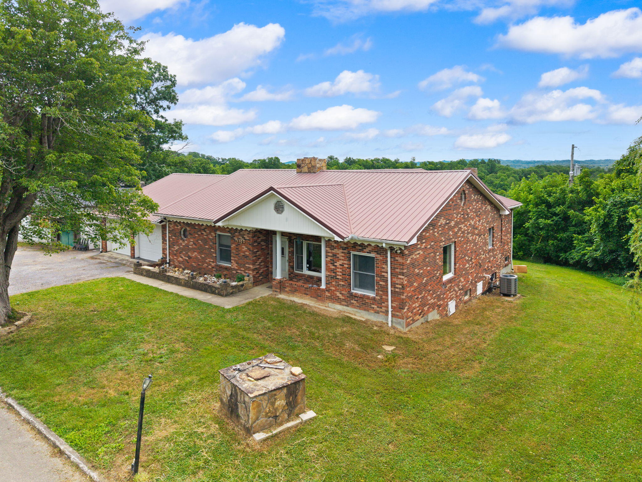 736 Caudill Road Property Photo 5