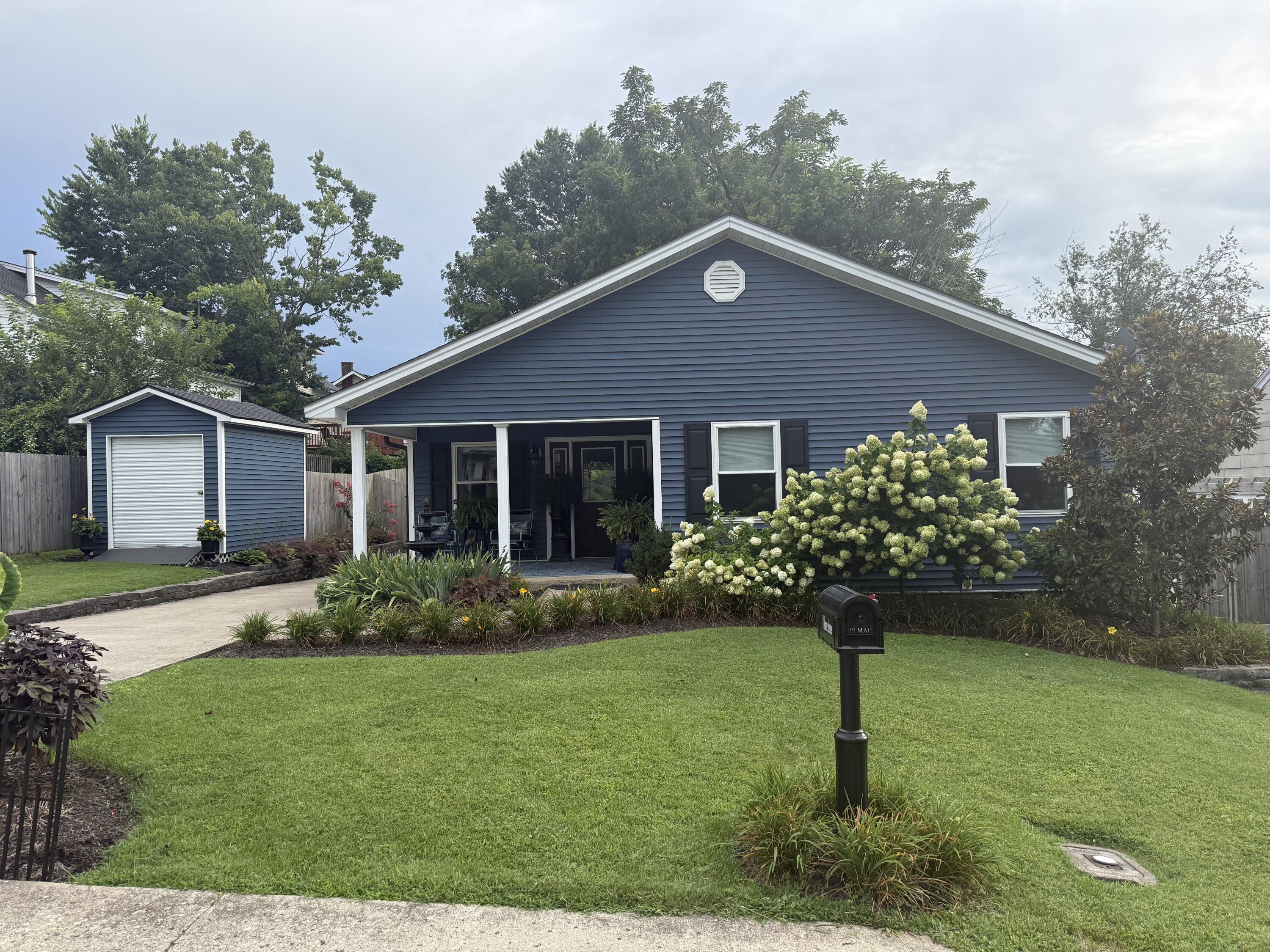 8 Monroe Avenue Property Photo 2