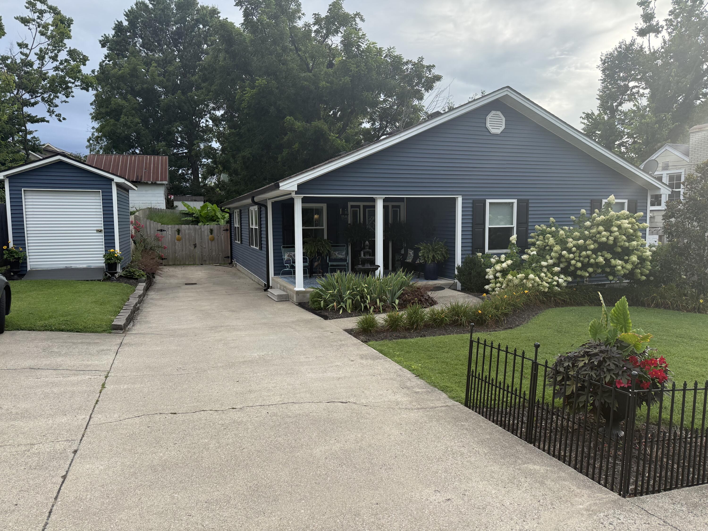 8 Monroe Avenue Property Photo 3