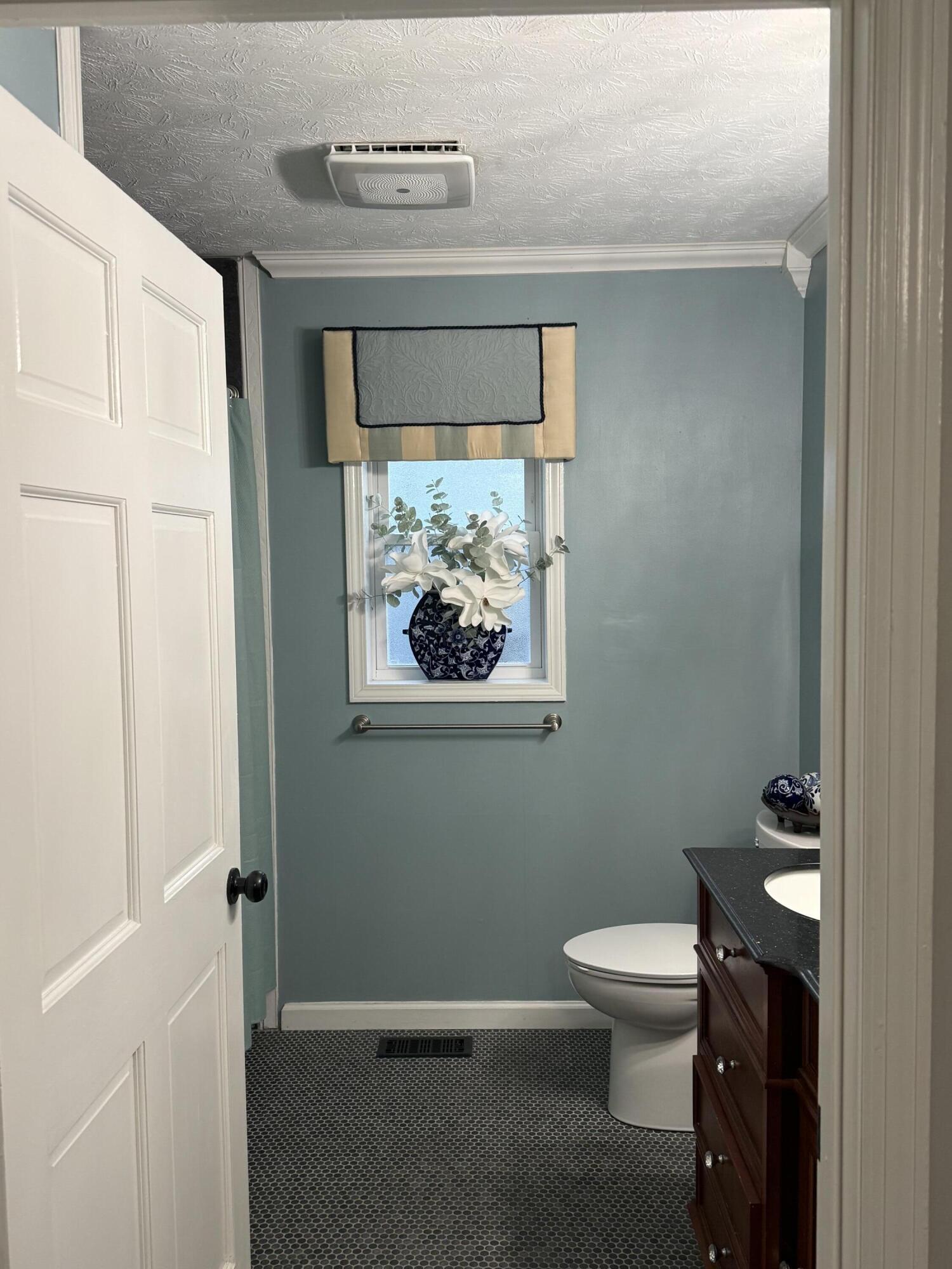 8 Monroe Avenue Property Photo 12