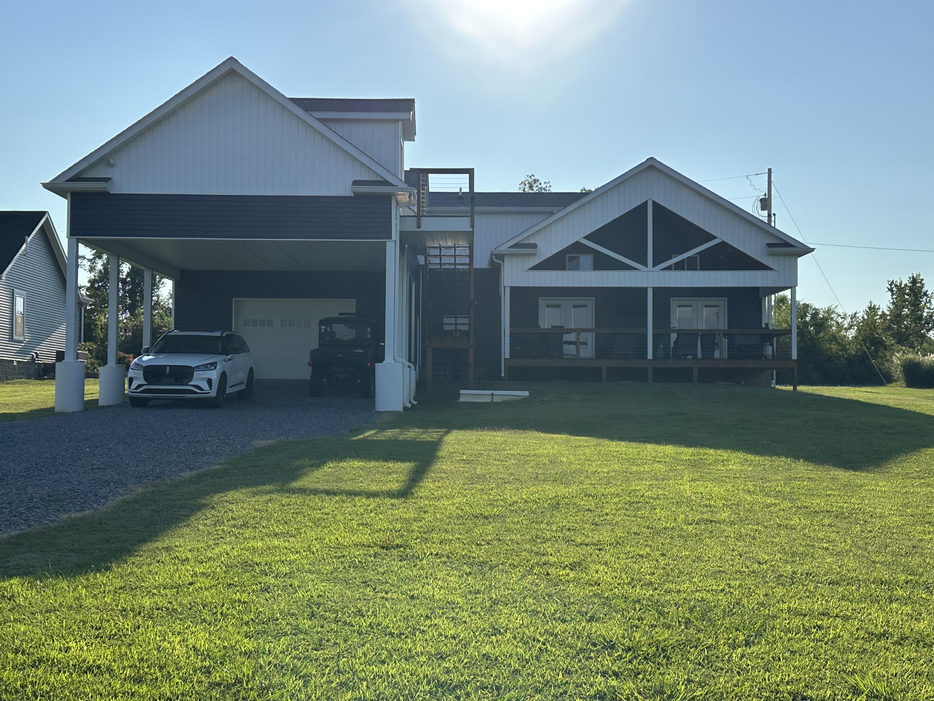 60 Lexington Drive Property Photo 11
