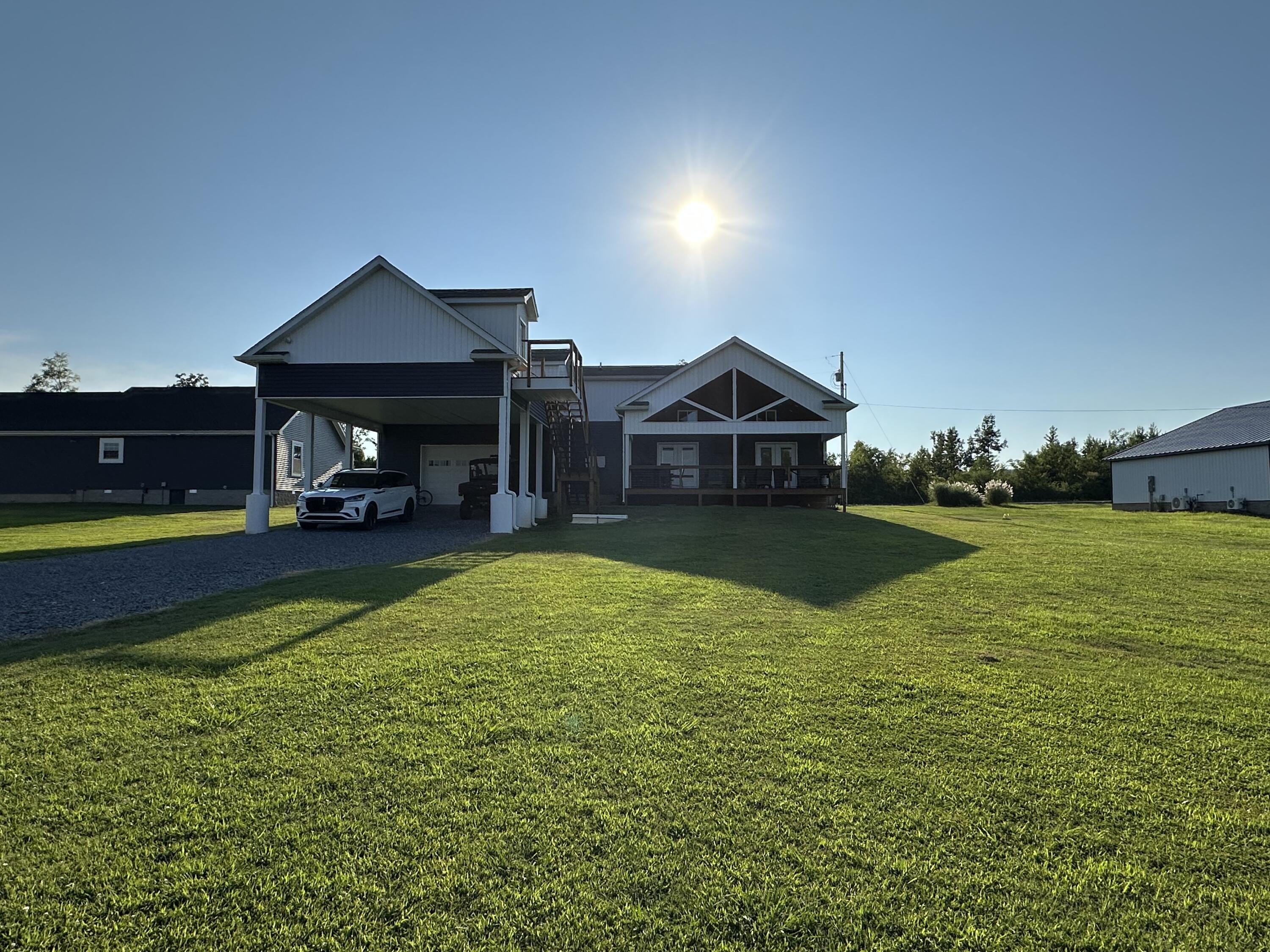 60 Lexington Drive Property Photo 12