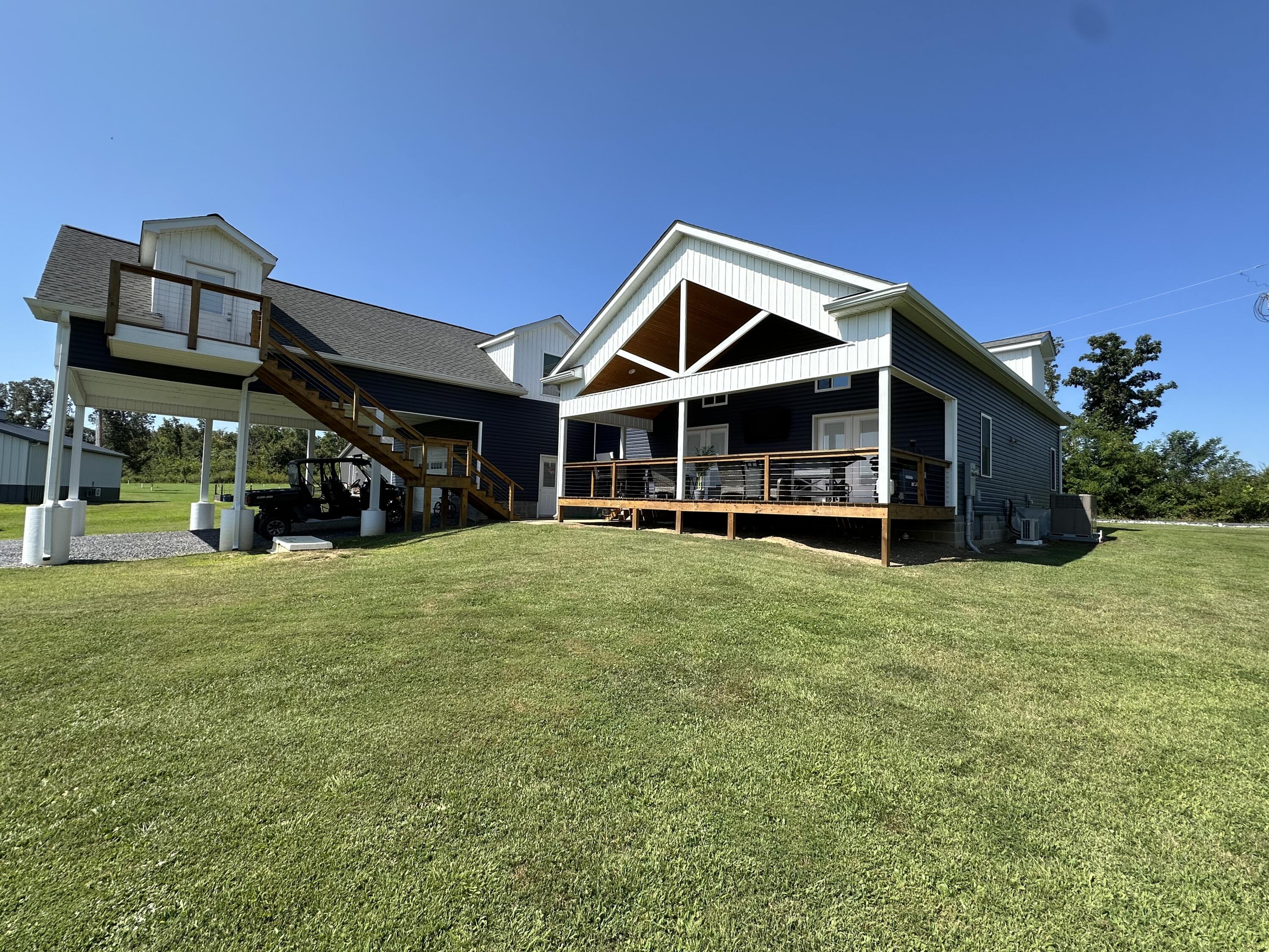 60 Lexington Drive Property Photo 13