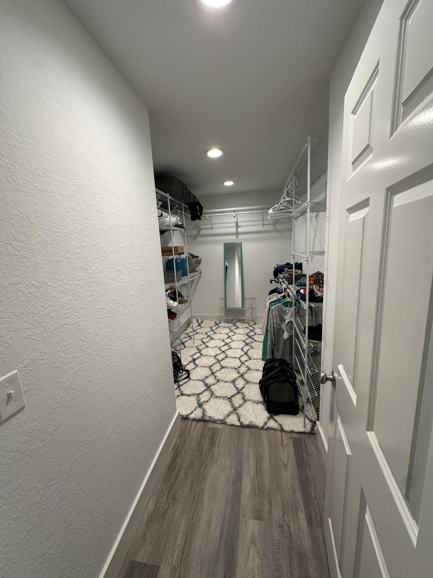 60 Lexington Drive Property Photo 47