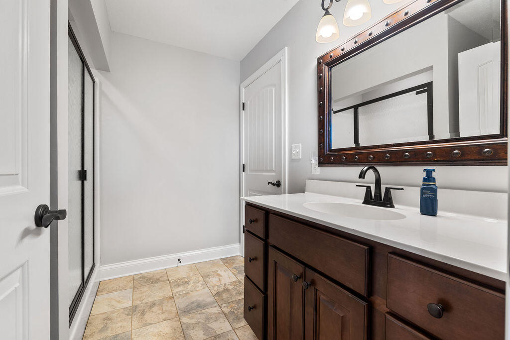 125 Pershing Way Property Photo 37