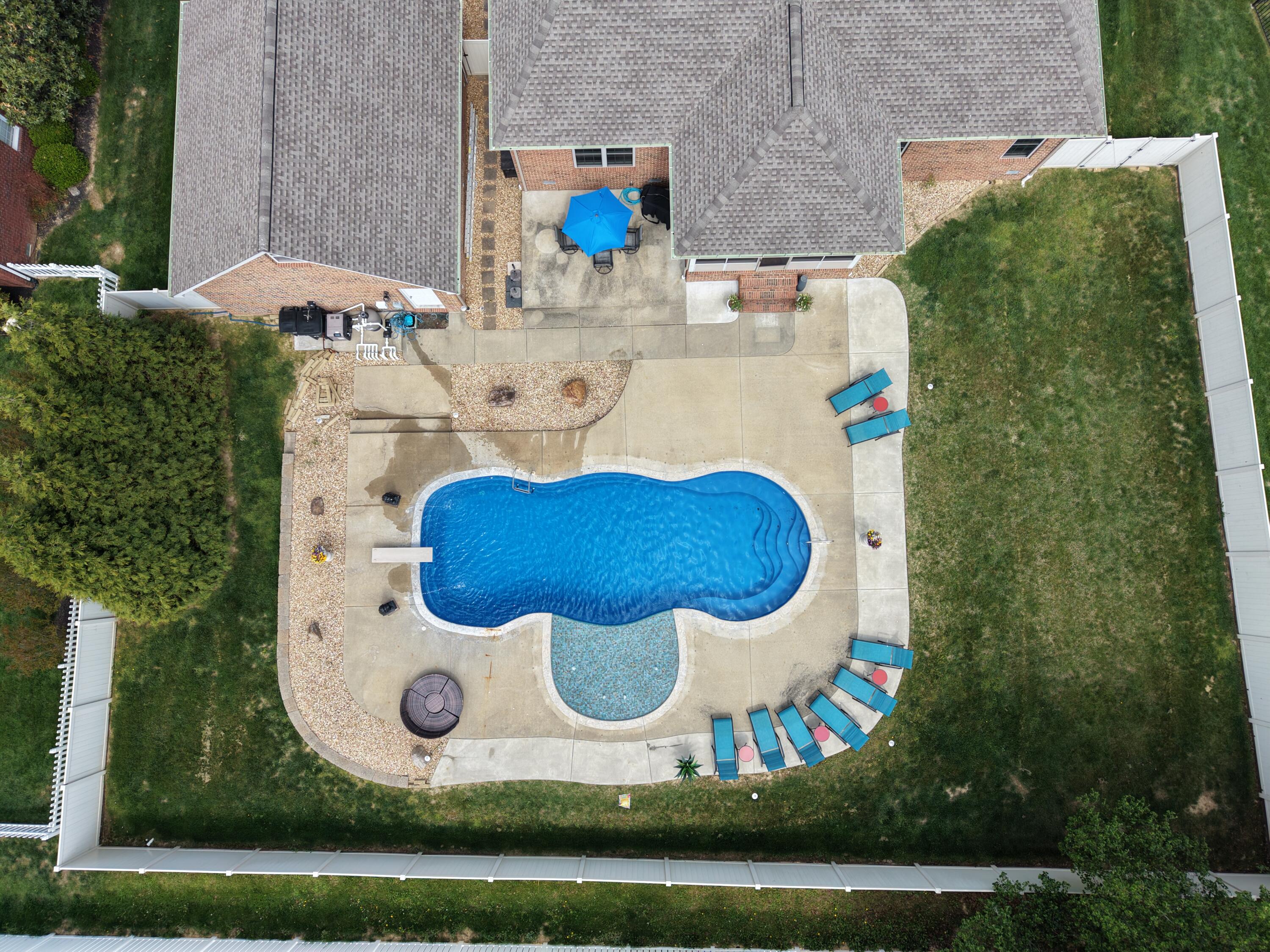 125 Pershing Way Property Photo 42