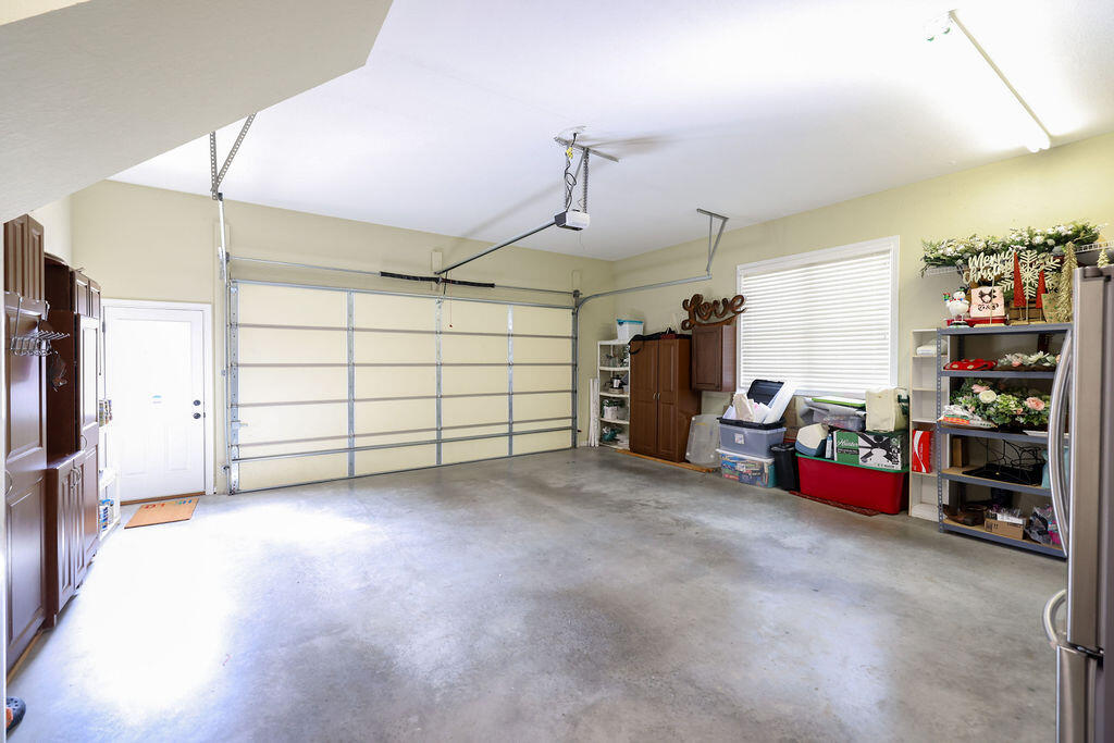 125 Pershing Way Property Photo 43