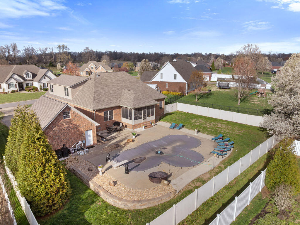 125 Pershing Way Property Photo 47