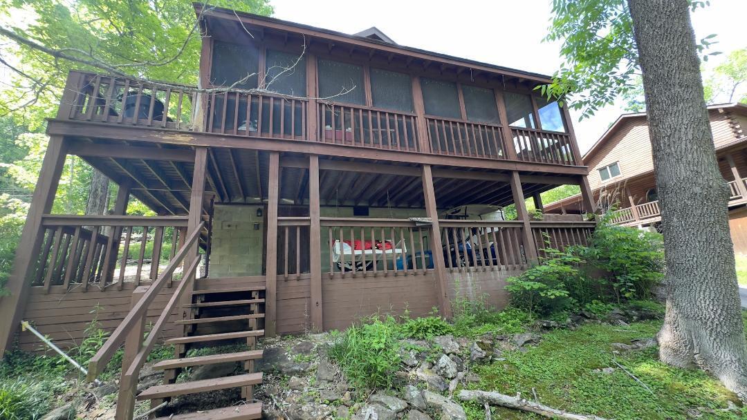 403 Timberlake Lane Property Photo 11