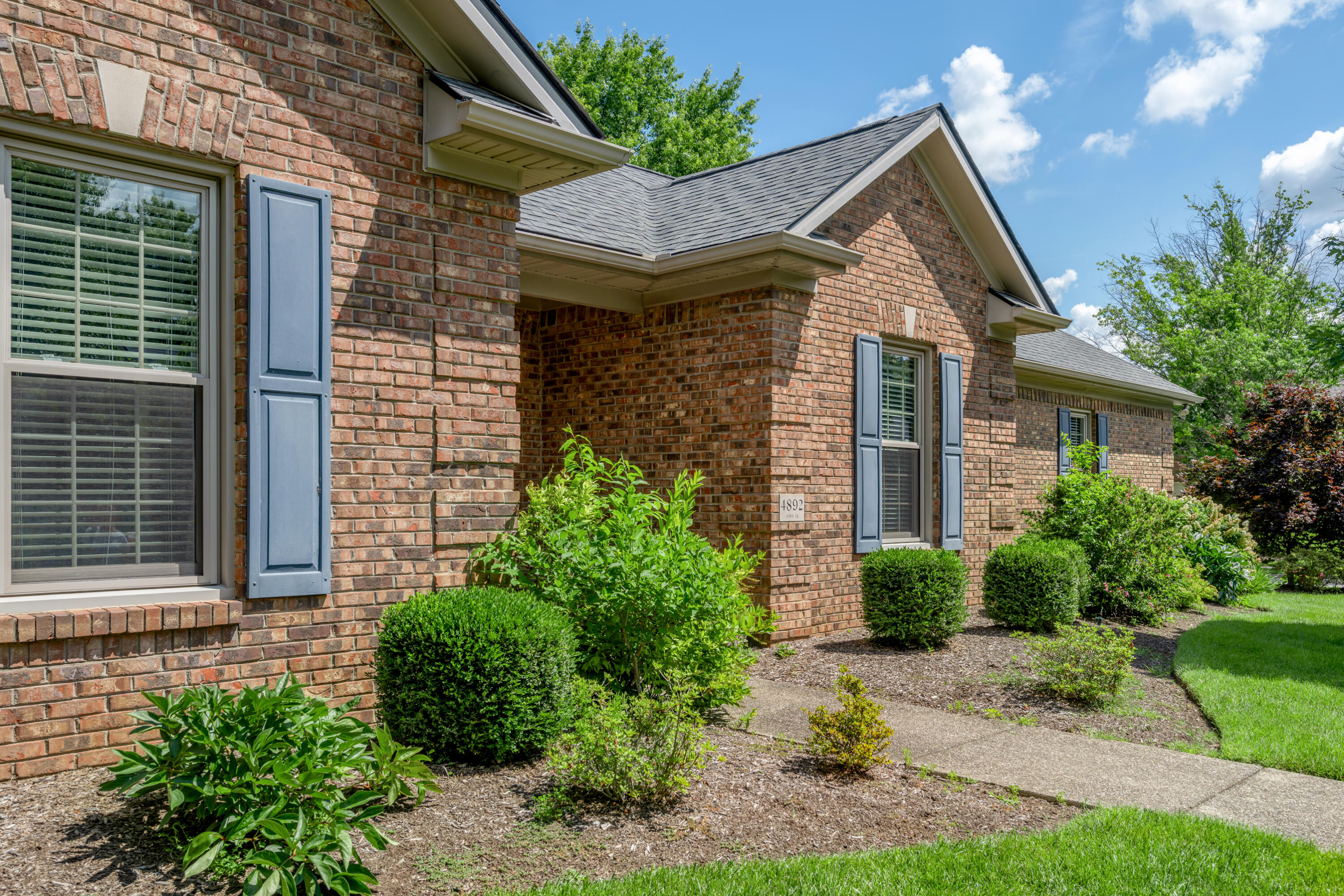 4892 Firebrook Boulevard Property Photo 3