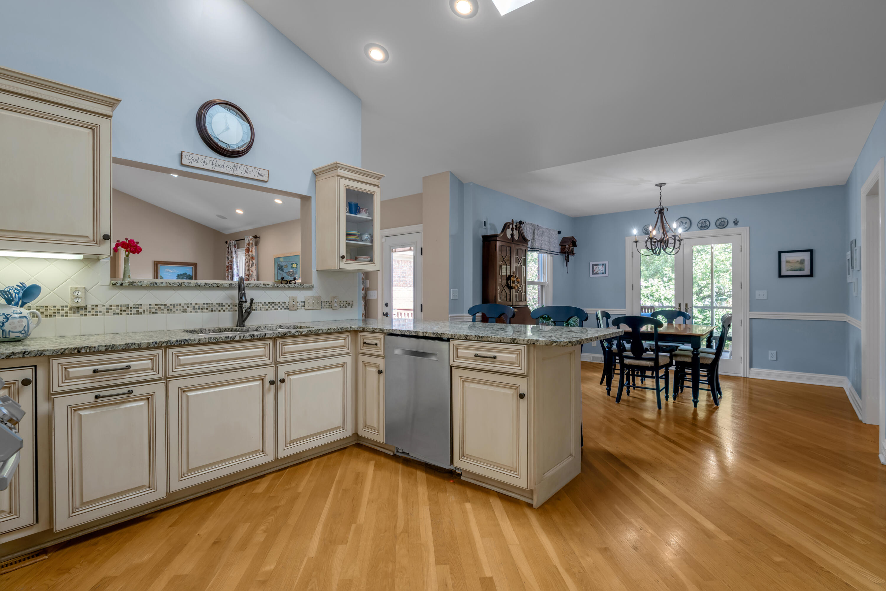 4892 Firebrook Boulevard Property Photo 8