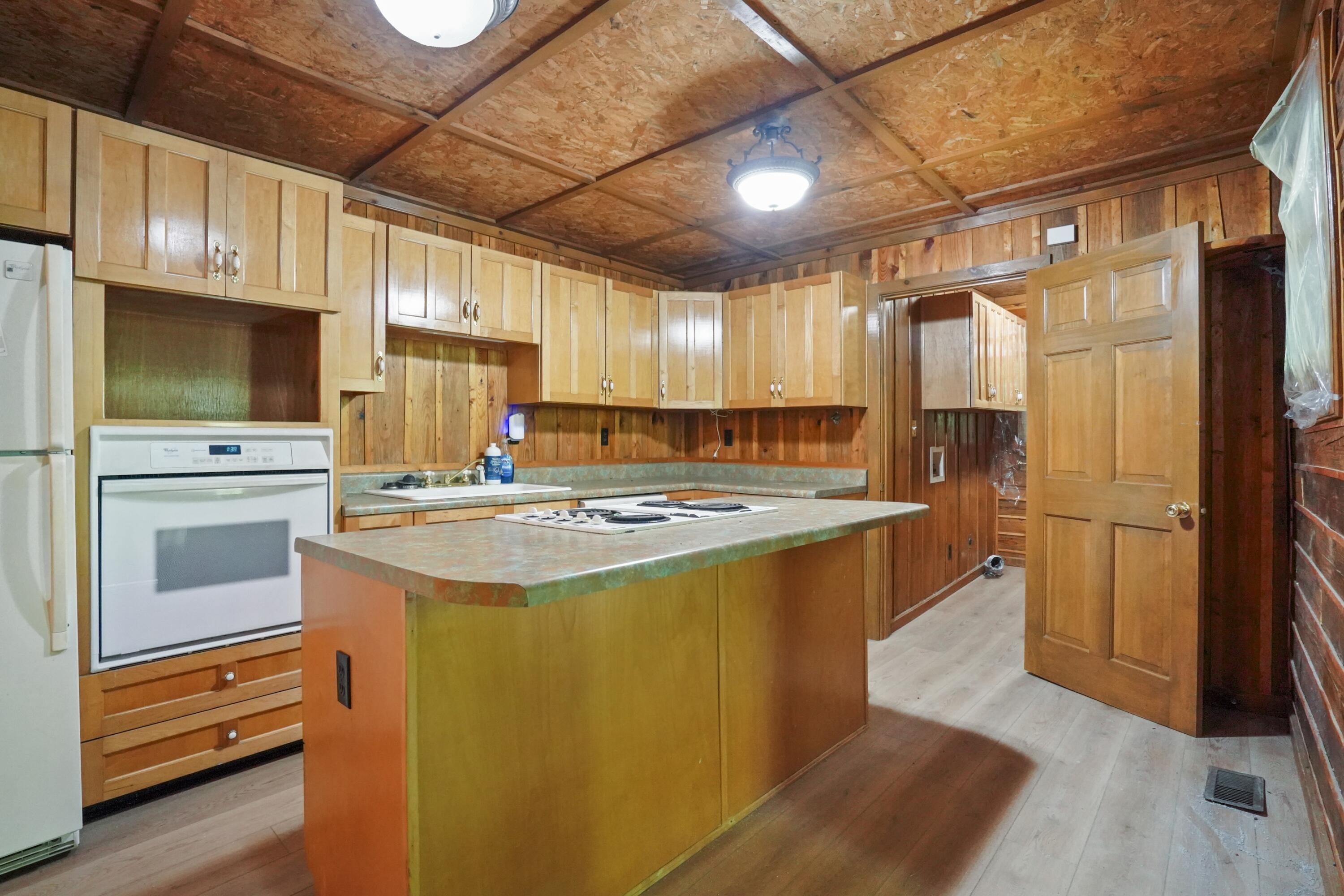 2468 Mill Springs Road Property Photo 12