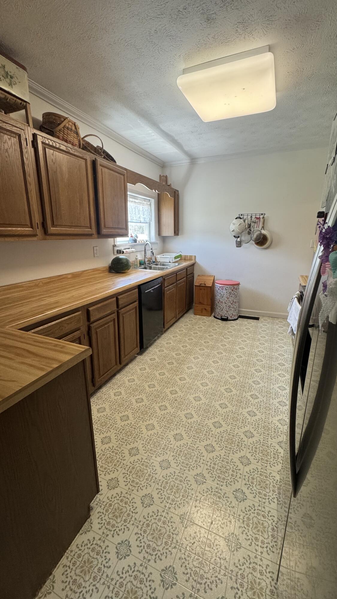 522 W Virginia Property Photo 10