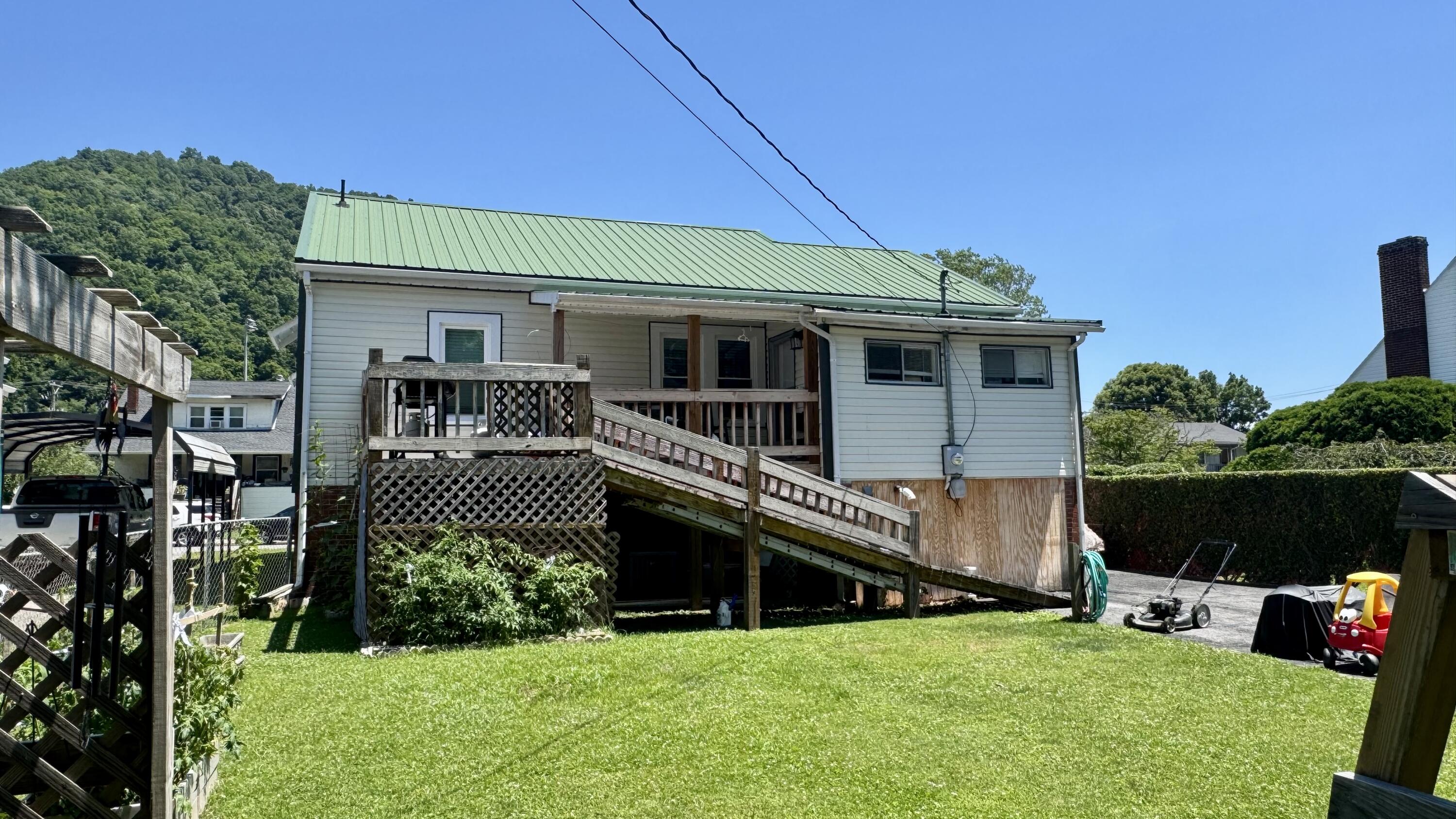 522 W Virginia Property Photo 20