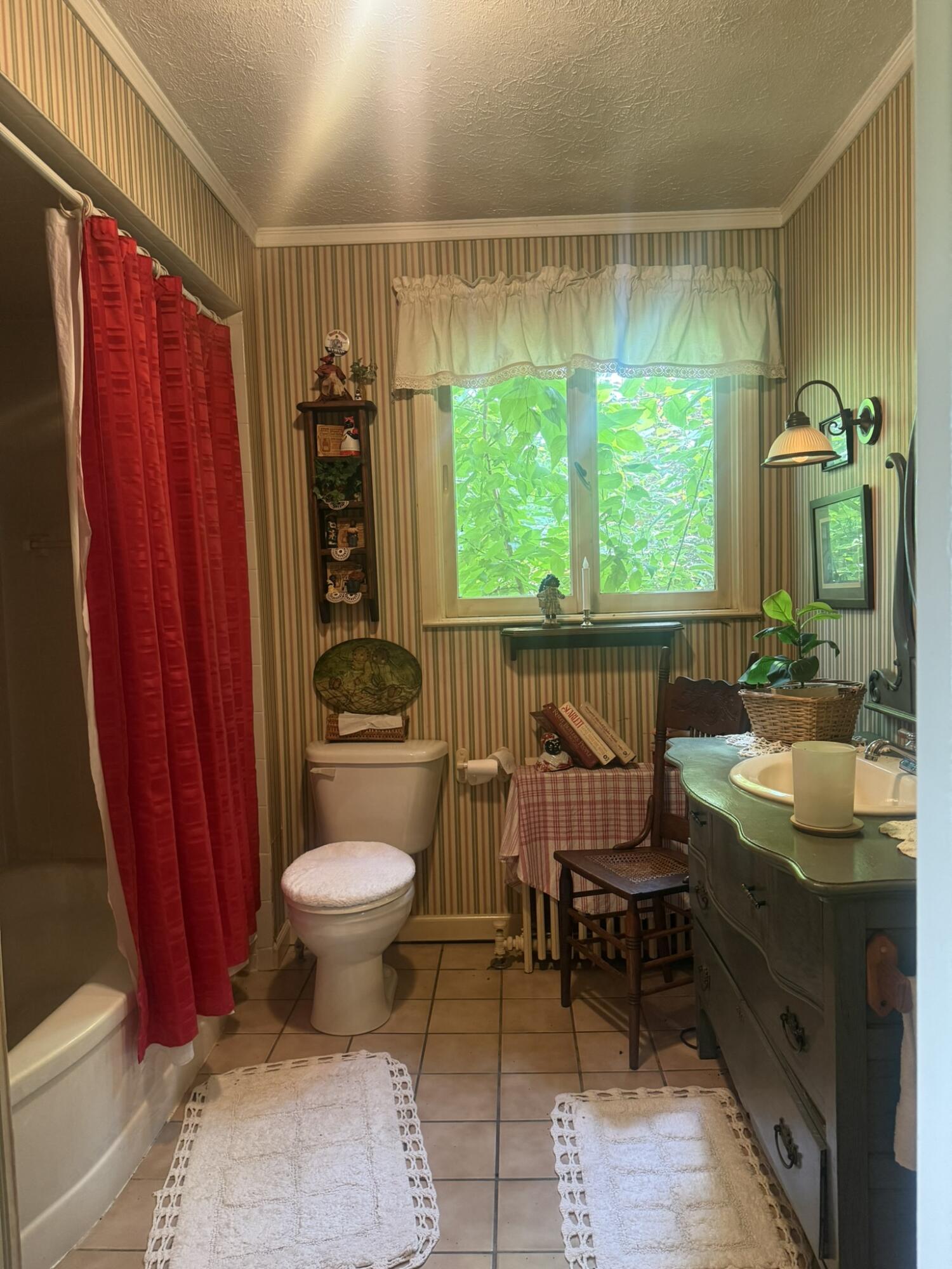 5253 Raymond Road Property Photo 15